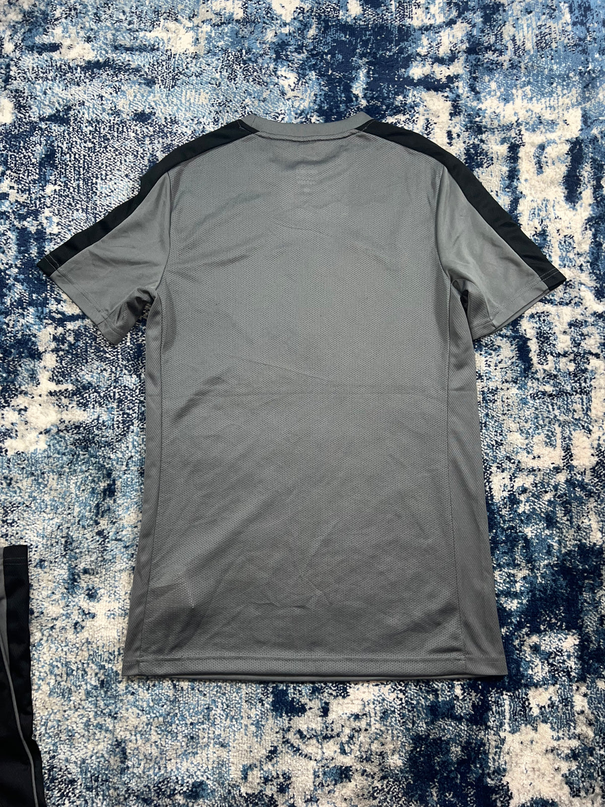 Nike Dri-FIT Academy T-Shirt & Shorts Training Set Grey Pink Men’s Small – Grey / Pink in Grey / Pink, men's Small – detail…