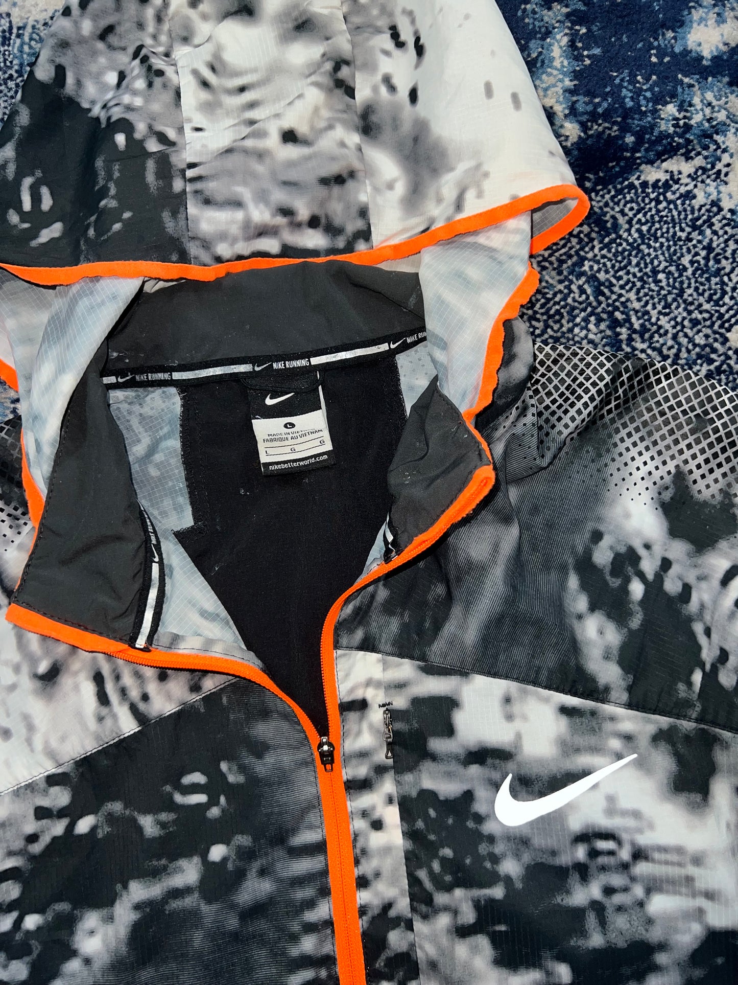 Nike Arctic Camo Kiger Windrunner Jacket Grey Black Orange Reflective – Grey / Black / Orange, Men's Medium in Grey / Black…