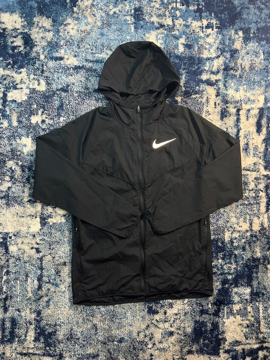 Nike Running Lightweight Full Zip Windrunner Jacket Black Men’s Small in Black, men's Small – front view