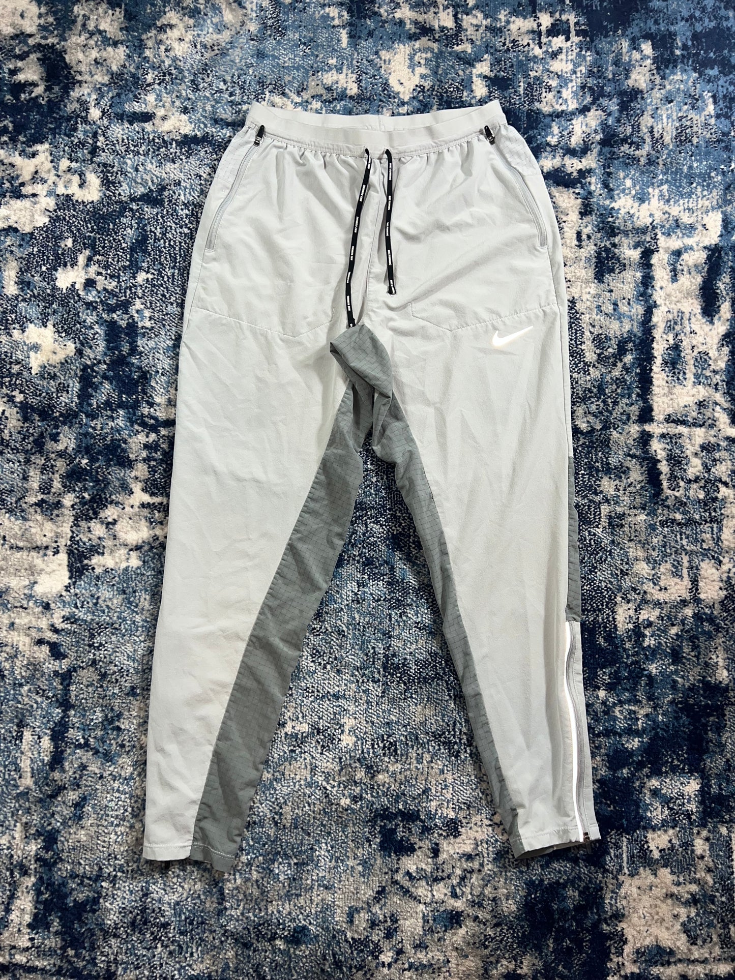 Nike Phenom Elite Running Tracksuit Bottoms Wolf Grey Men’s Small in Wolf Grey, men's Small – detail view