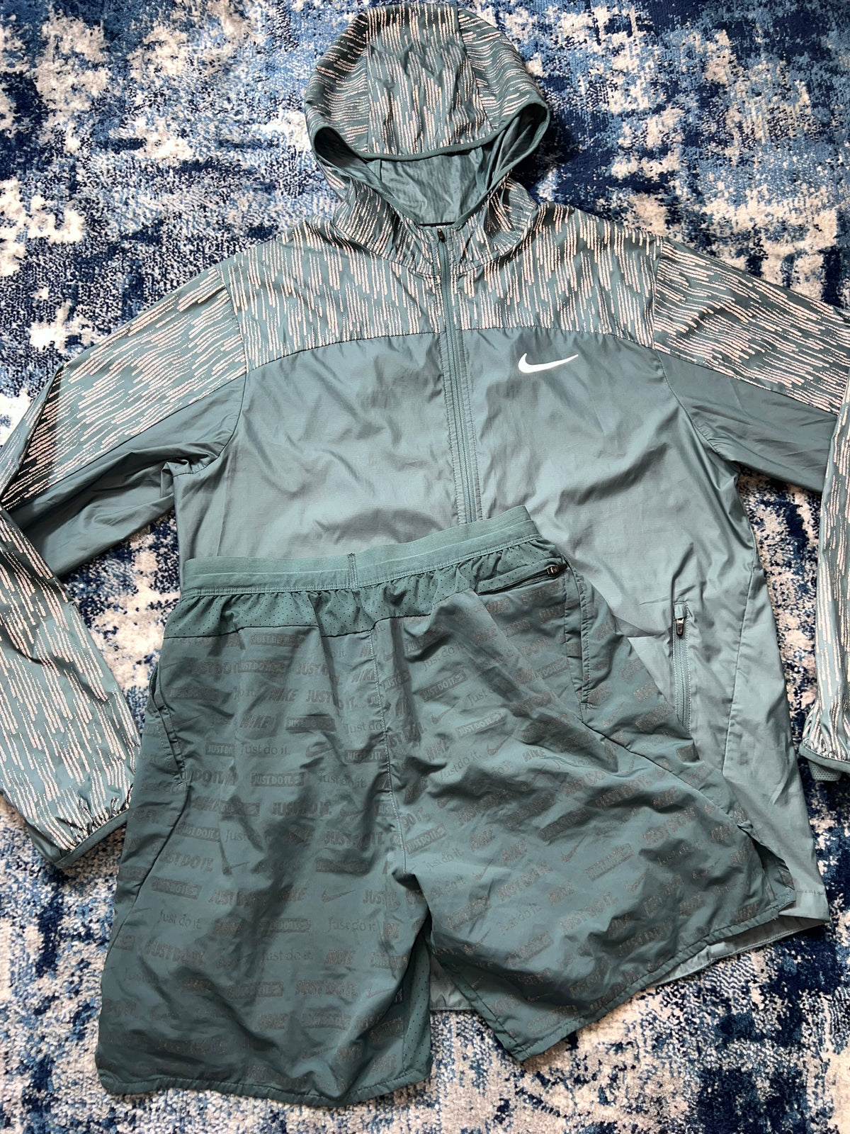 Nike Flash Windrunner & Reflective Just Do It Shorts Running Set Dark Green in Dark Green, men's Mixed Sizes – detail view