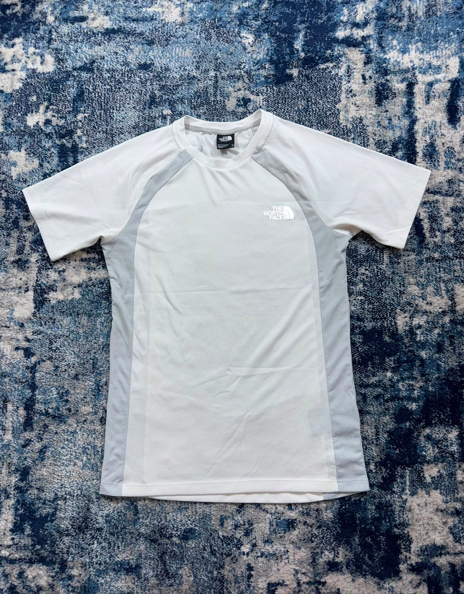 The North Face T Shirt and Shorts Set – White / grey in White / grey, men's Mixed Sizes – detail view