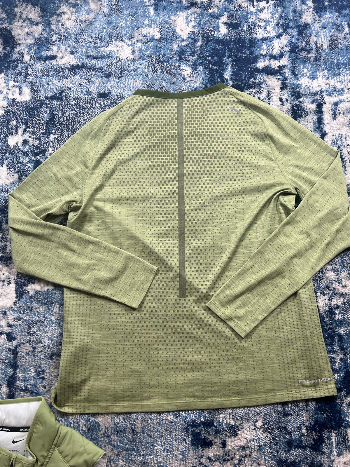 Nike TechKnit ADV Long Sleeve & Therma-FIT Gilet Set Khaki Green Men’s Large in Khaki Green, men's Large – detail view
