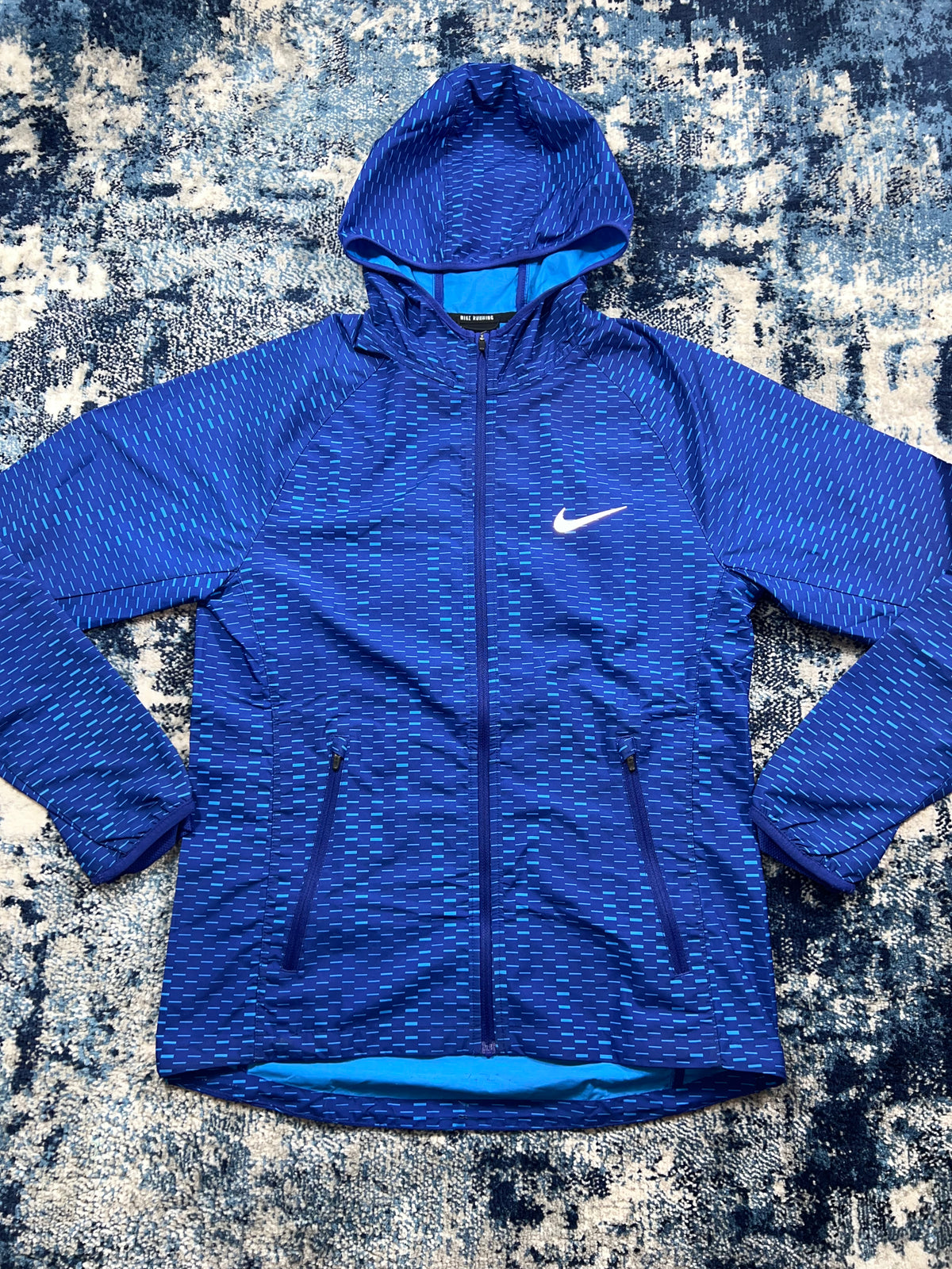 Nike Racer Fuse Digital Dash Windrunner Jacket Royal Blue Men’s Extra Small in Royal Blue, men's Mixed Sizes – detail view