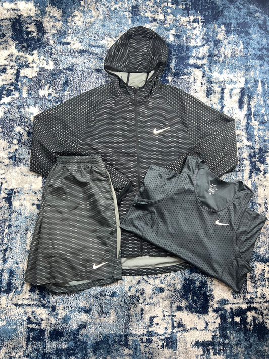 Nike Digital Camo Racer Fuse 3 Piece Tracksuit Set Grey Men’s Medium in Grey, men's Mixed Sizes – front view
