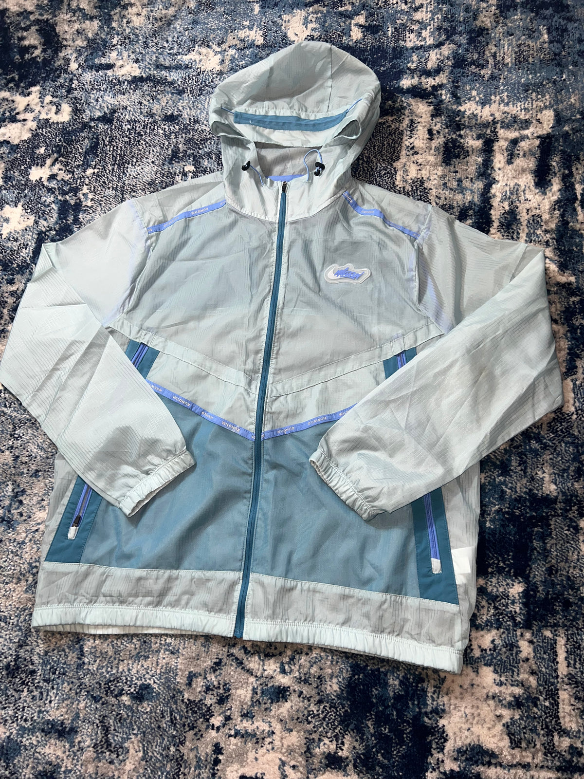 Nike Wildrun Rare Windrunner – Transparent Blue, Men's Medium in Transparent Blue, men's Medium – alternate view