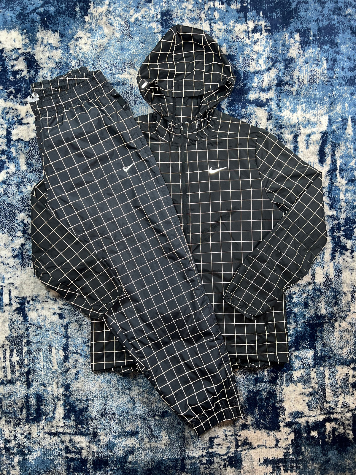 Nike 3M Reflective Windrunner & Lab Tracksuit Bottoms Set Black Men’s Large in Black, men's Large – front view