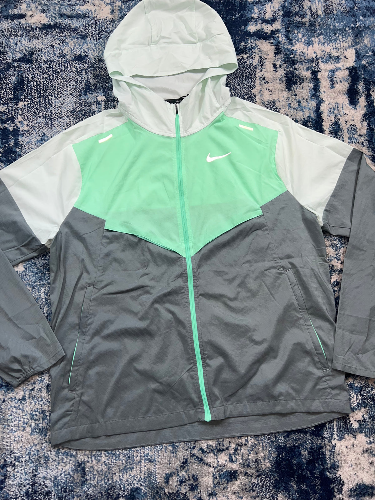 Nike OG Repel Miler Windrunner & Flex Stride Shorts Running Set - Mint Green / Smoke Grey – Mint Green / Dark Grey, Men's…
