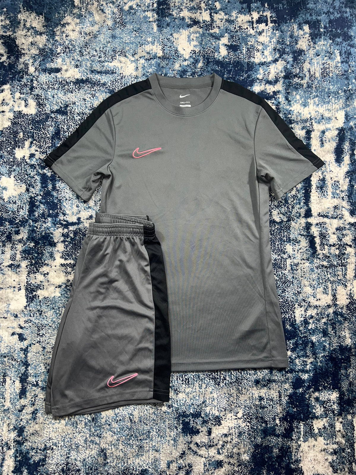 Nike Dri-FIT Academy T-Shirt & Shorts Training Set Grey Pink Men’s Small – Grey / Pink in Grey / Pink, men's Small – front…