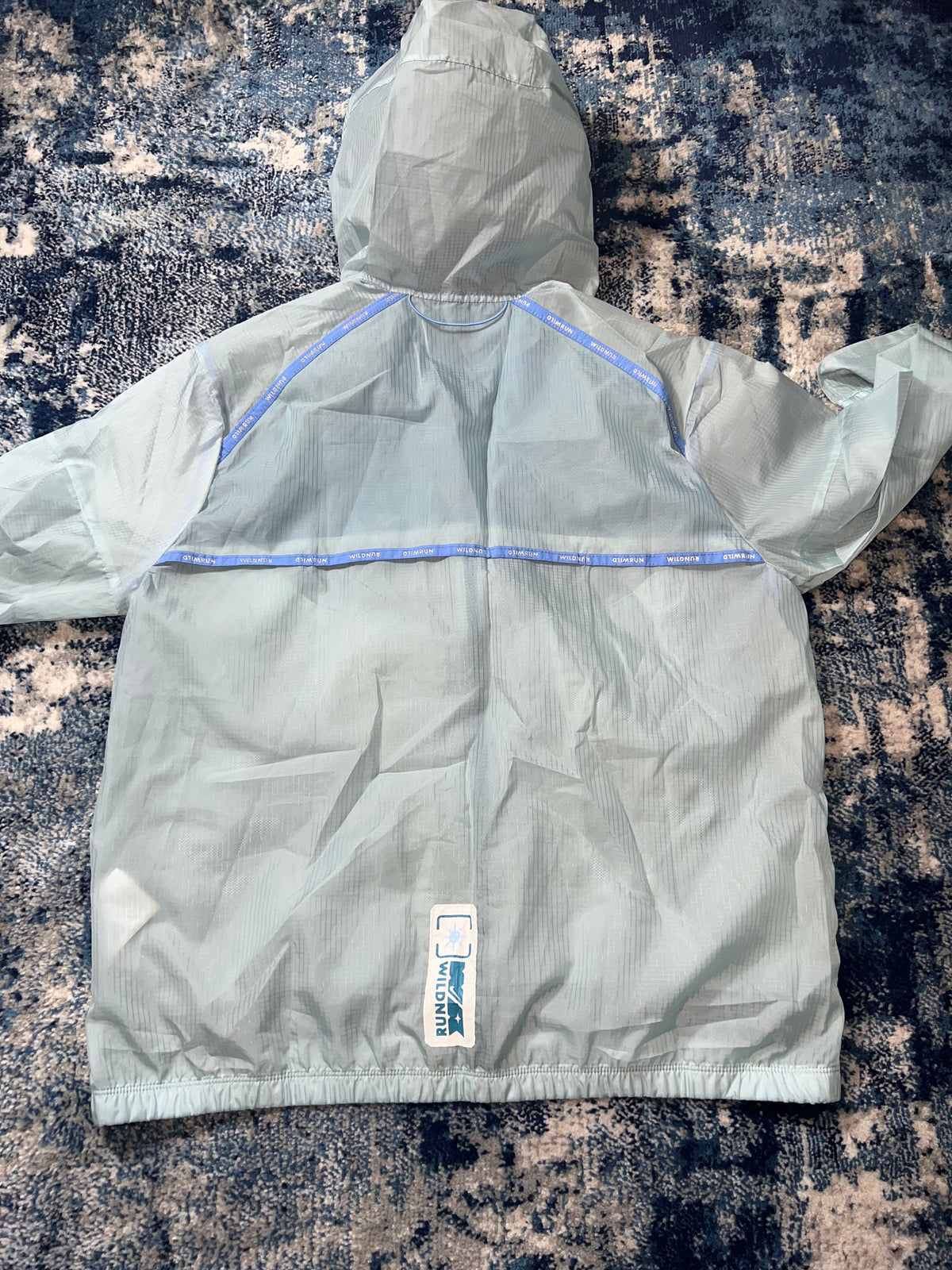 Nike Wildrun Rare Windrunner – Transparent Blue, Men's Medium in Transparent Blue, men's Medium – detail view