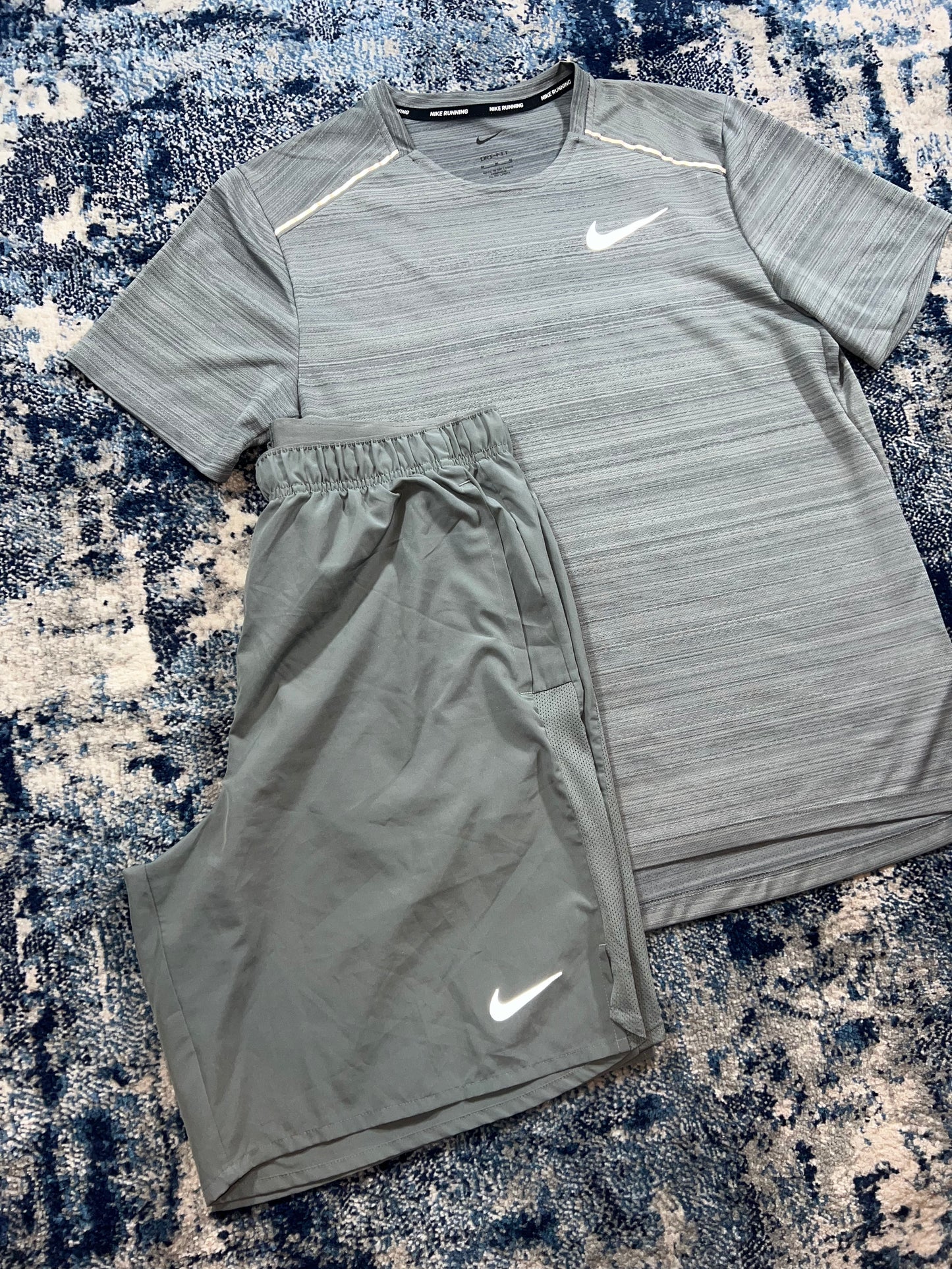 Nike Miler T-Shirt & Challenger 9” Shorts Running Gym Set Grey Men’s Medium in Grey, men's Medium – alternate view