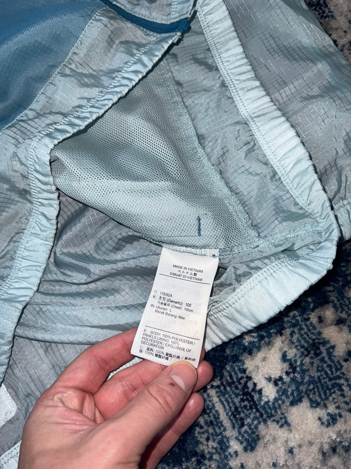 Nike Wildrun Rare Windrunner – Transparent Blue, Men's Medium in Transparent Blue, men's Medium – detail view