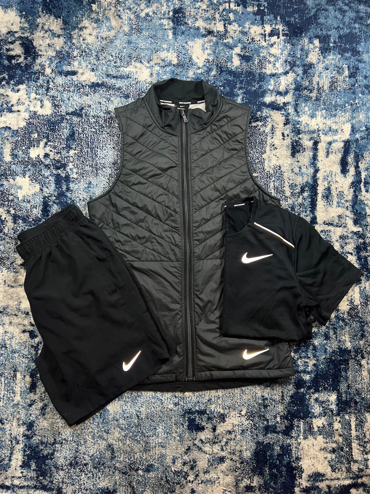 Nike Aerolayer 3 Piece Miler T-Shirt Challenger Shorts Gilet Running Set Black Small – Men's Small in Black, men's Small –…