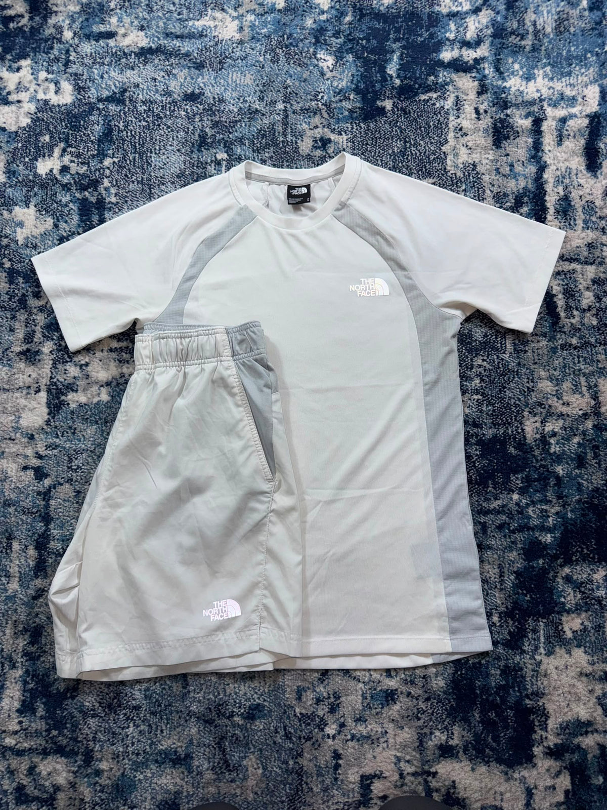 The North Face T Shirt and Shorts Set – White / grey in White / grey, men's Mixed Sizes – front view