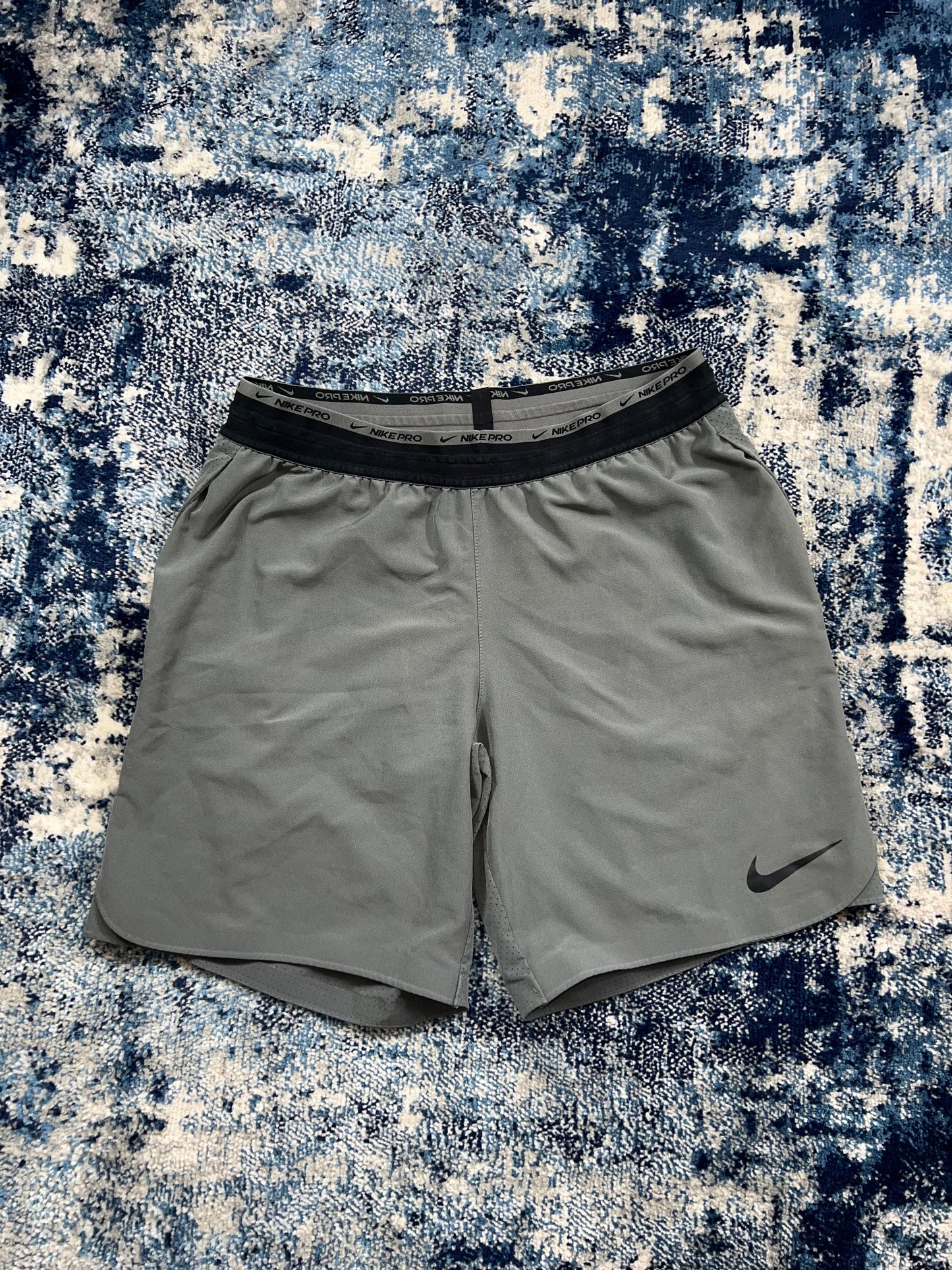 Nike Pro Dri-FIT 8” Training Shorts Grey Black Men’s Small – Grey / Black in Grey / Black, men's Small – front view