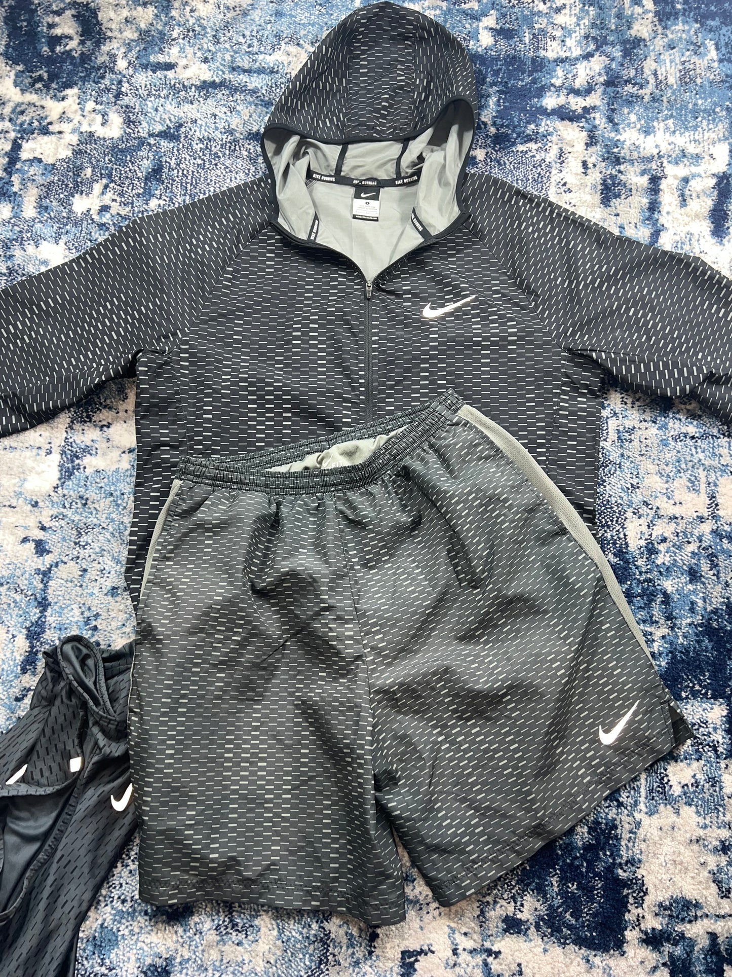 Nike Digital Camo Racer Fuse 3 Piece Tracksuit Set Grey Men’s Medium in Grey, men's Mixed Sizes – detail view