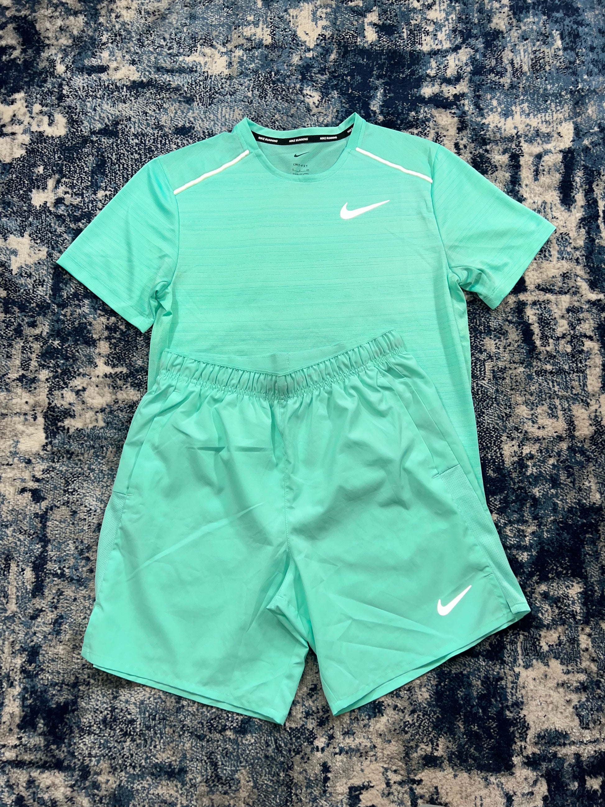 Nike Miler T-Shirt & Challenger Shorts Running Set Mint Green Men’s Small – Hyper Turquoise / Mint Green in Hyper Turquoise…
