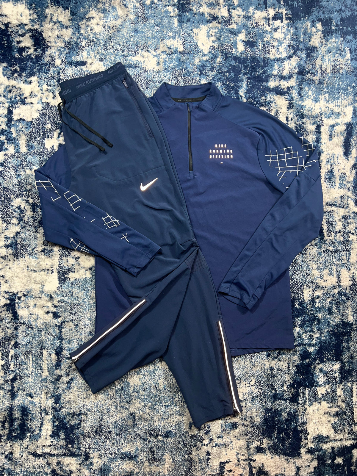 Nike Running Division 1/4 Zip & Phenom Elite Bottoms Tracksuit Set Navy Men’s Medium – Navy Blue in Navy Blue, men's Medium…