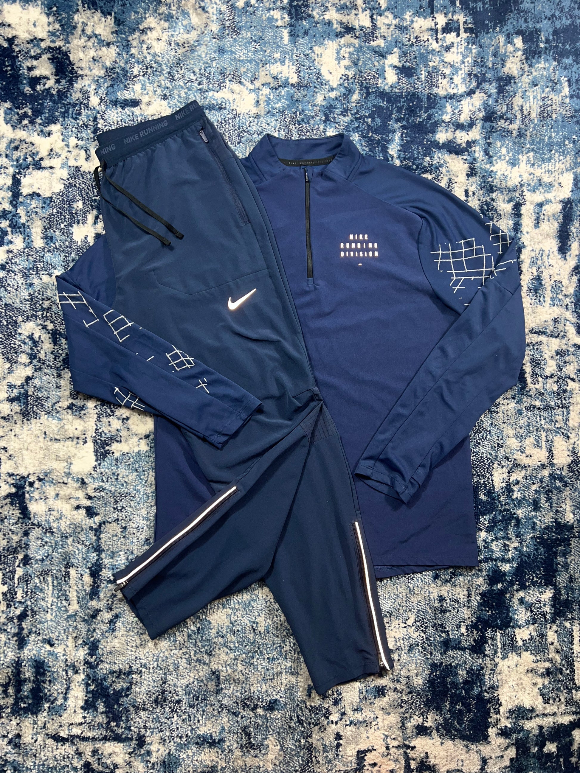 Nike Running Division 1/4 Zip & Phenom Elite Bottoms Tracksuit Set Navy Men’s Medium – Navy Blue in Navy Blue, men's Medium…