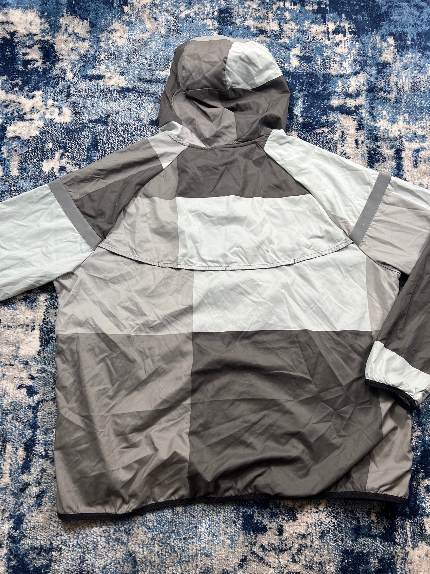 Nike Wild Run Patchwork Windrunner & Flex Stride Shorts Set Grey Black Men’s L/XL – Grey / Black in Grey / Black, men's…