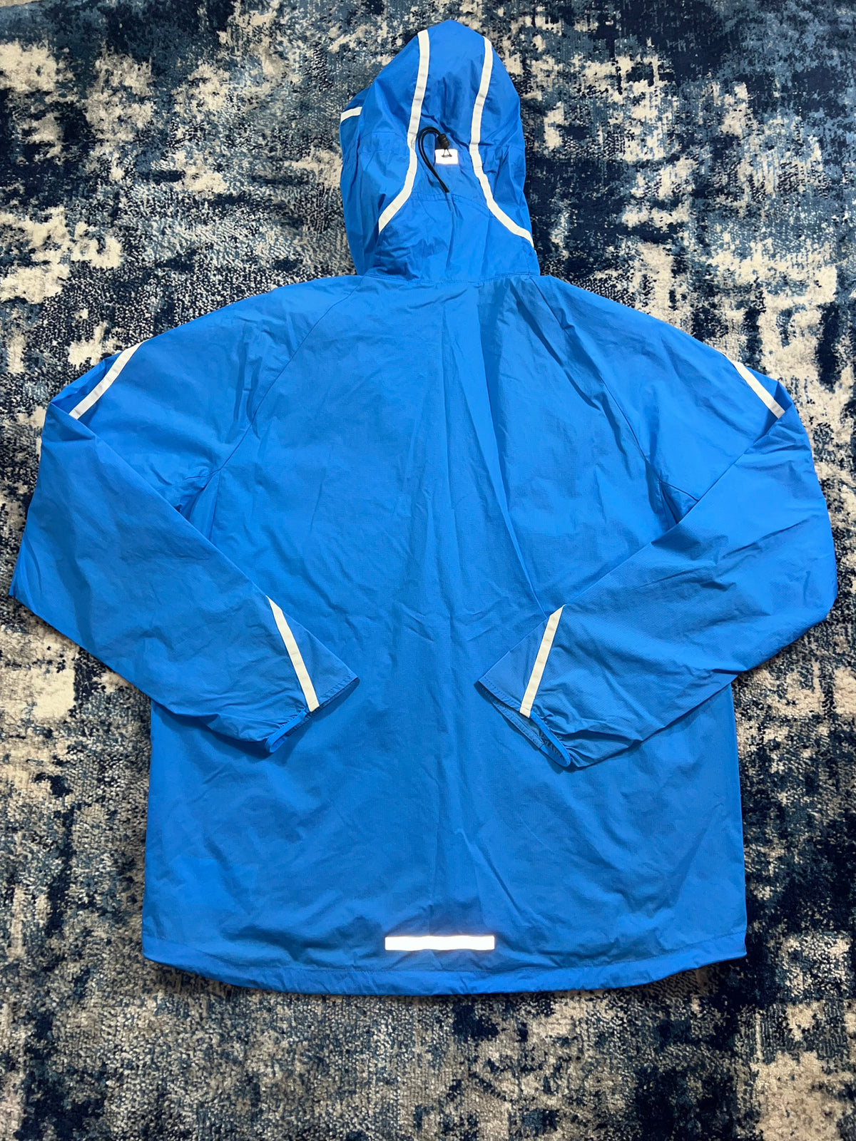 Nike Impossibly Lightweight Windrunner Jacket Blue White Men’s Large – Blue / White in Blue / White, men's Mixed Sizes –…
