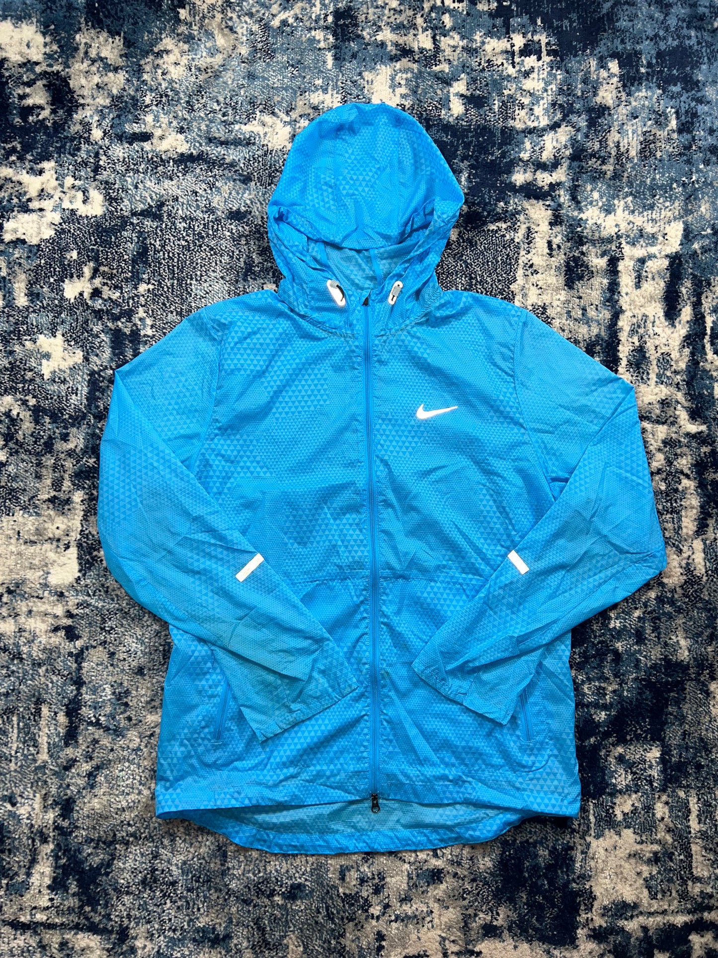 Nike Lightweight Reflective Windrunner Jacket Light Blue Men’s Medium in Light Blue, men's Mixed Sizes – front view
