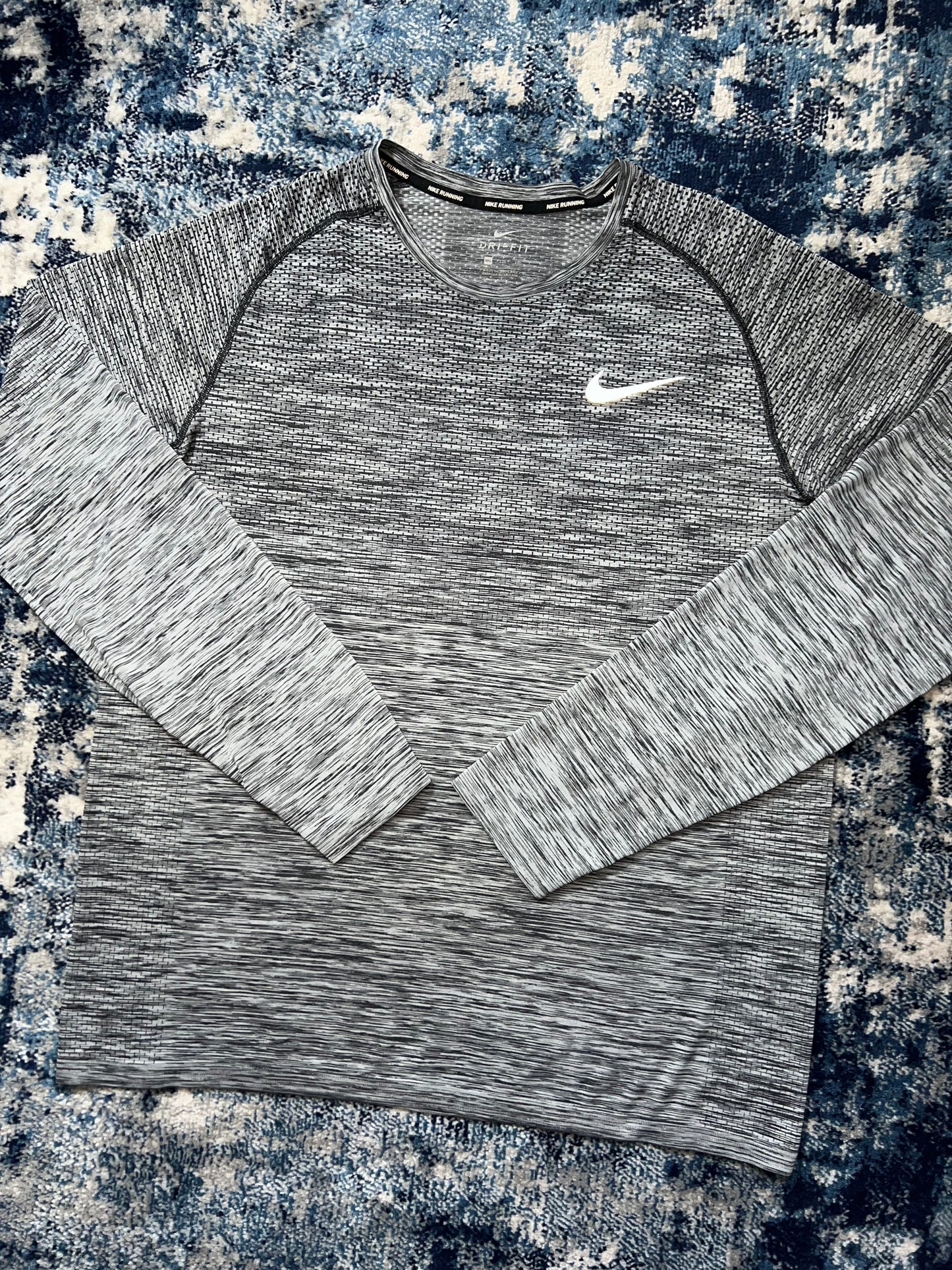 Nike TechKnit Long Sleeve Running T-Shirt Charcoal Grey Men’s 2XL in Charcoal Grey, men's 2XL – detail view