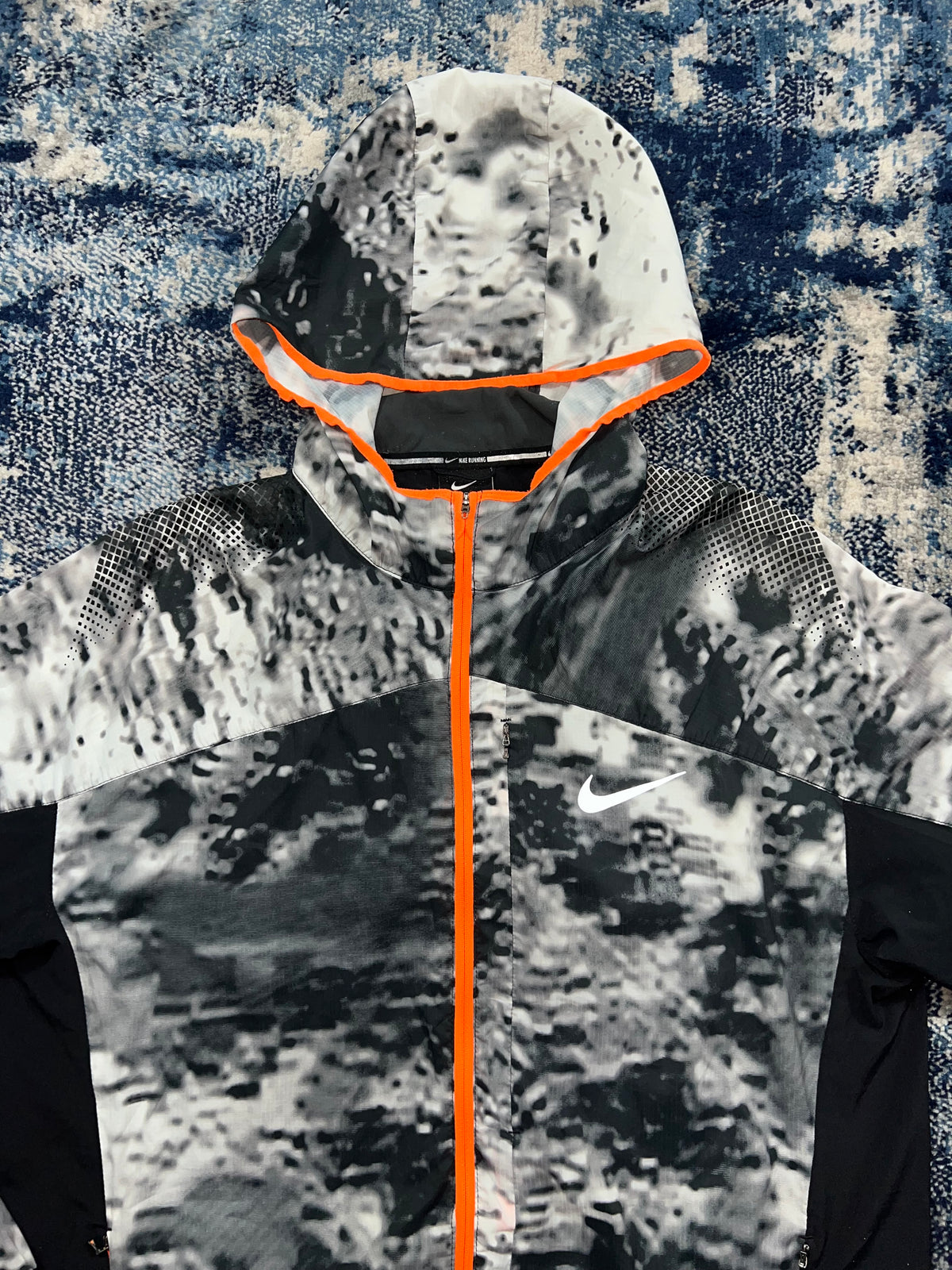 Nike Arctic Camo Kiger Windrunner Jacket Grey Black Orange Reflective – Grey / Black / Orange, Men's Medium in Grey / Black…