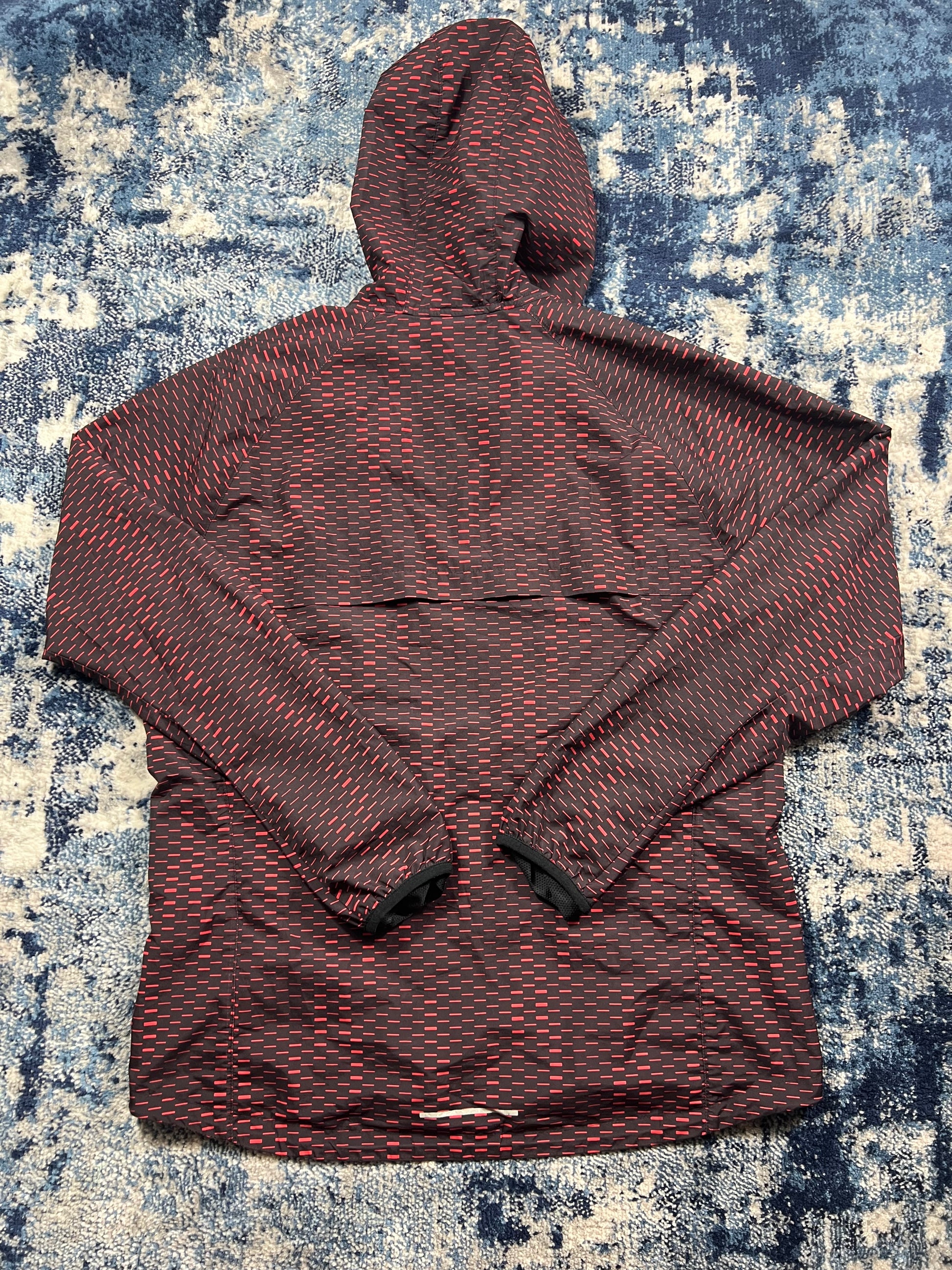 Nike Racer Fuse Digital Dash Windrunner Jacket Red Black Men’s Large – Red / Black in Red / Black, men's Large – detail view