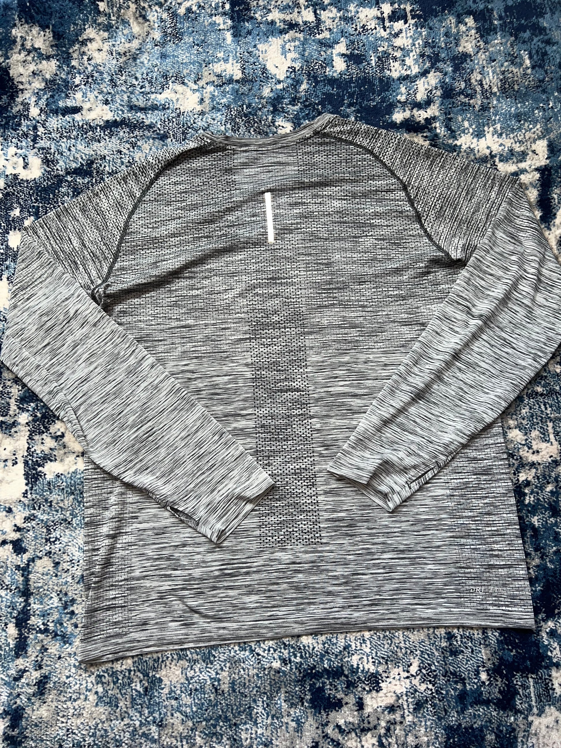 Nike TechKnit Long Sleeve Running T-Shirt Charcoal Grey Men’s 2XL in Charcoal Grey, men's 2XL – detail view