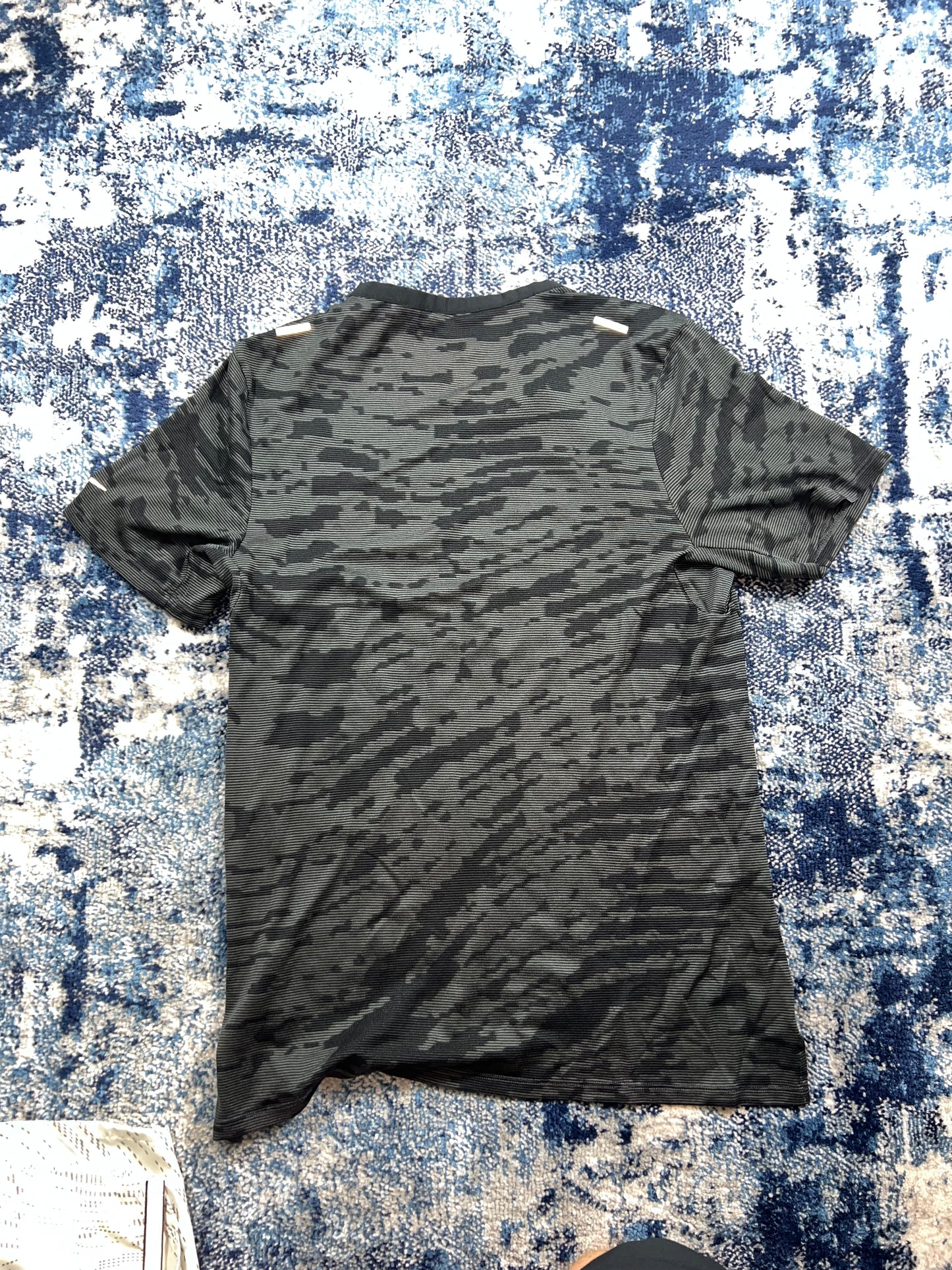 Nike Running Division TechKnit Miler T-Shirt & Flex Stride Shorts Set Black White – Black / White, Men's Small in Black /…