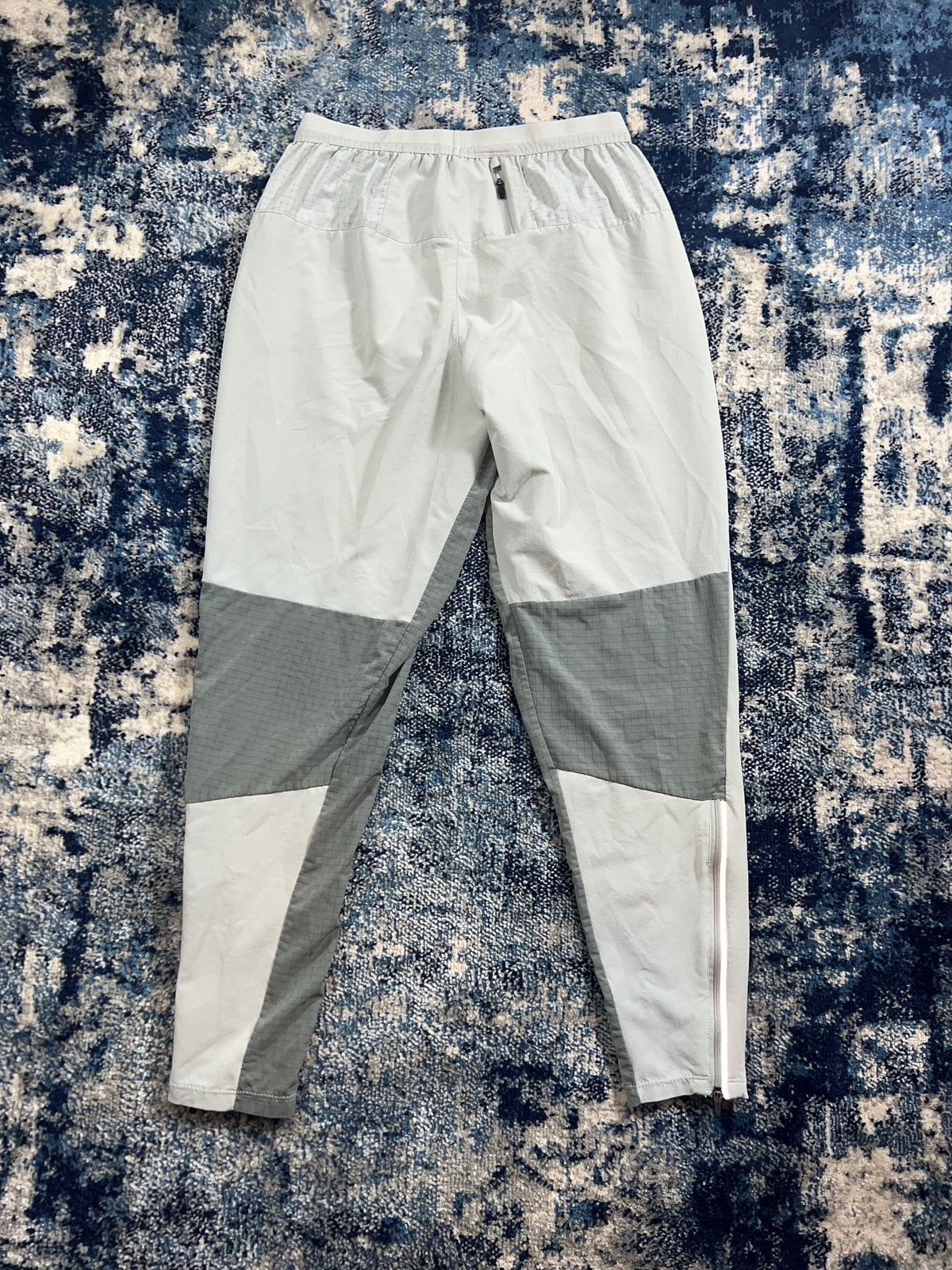 Nike Phenom Elite Running Tracksuit Bottoms Wolf Grey Men’s Small in Wolf Grey, men's Small – detail view