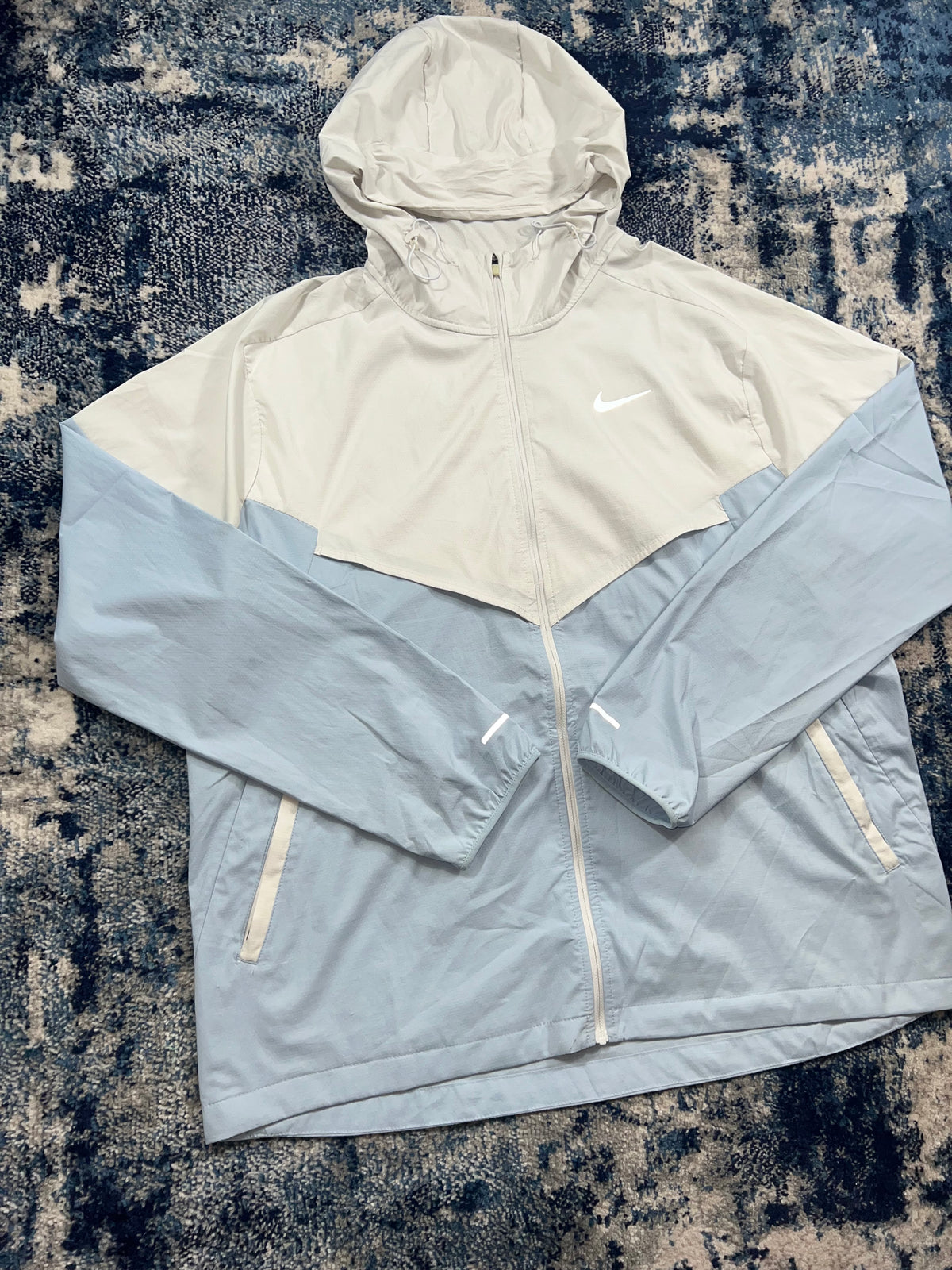 Nike Repel Miler Packable Windrunner Jacket Platinum Blue Ice White Men’s Large – Platinum Blue / Ice White in Platinum…