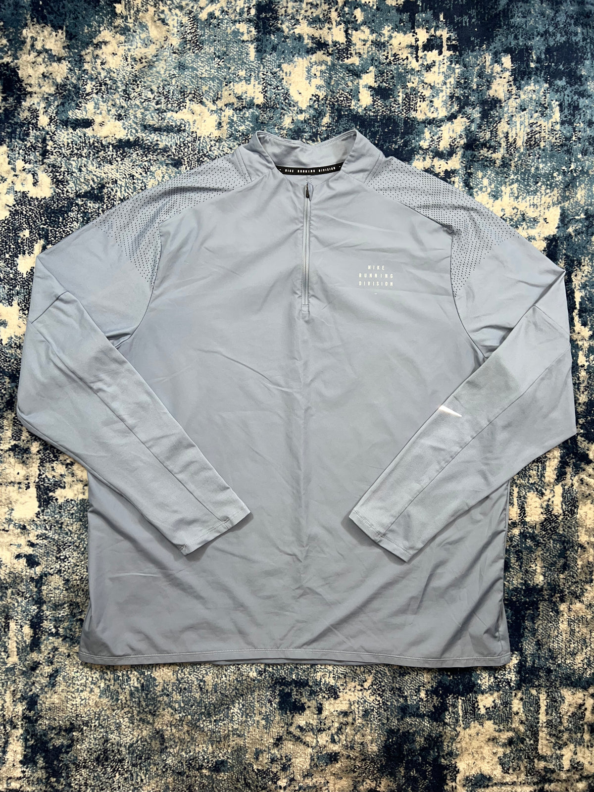Nike Running Division 1/4 Zip Light Blue Reflective Men’s XXL – Men's 2XL in Light Blue, men's 2XL – front view