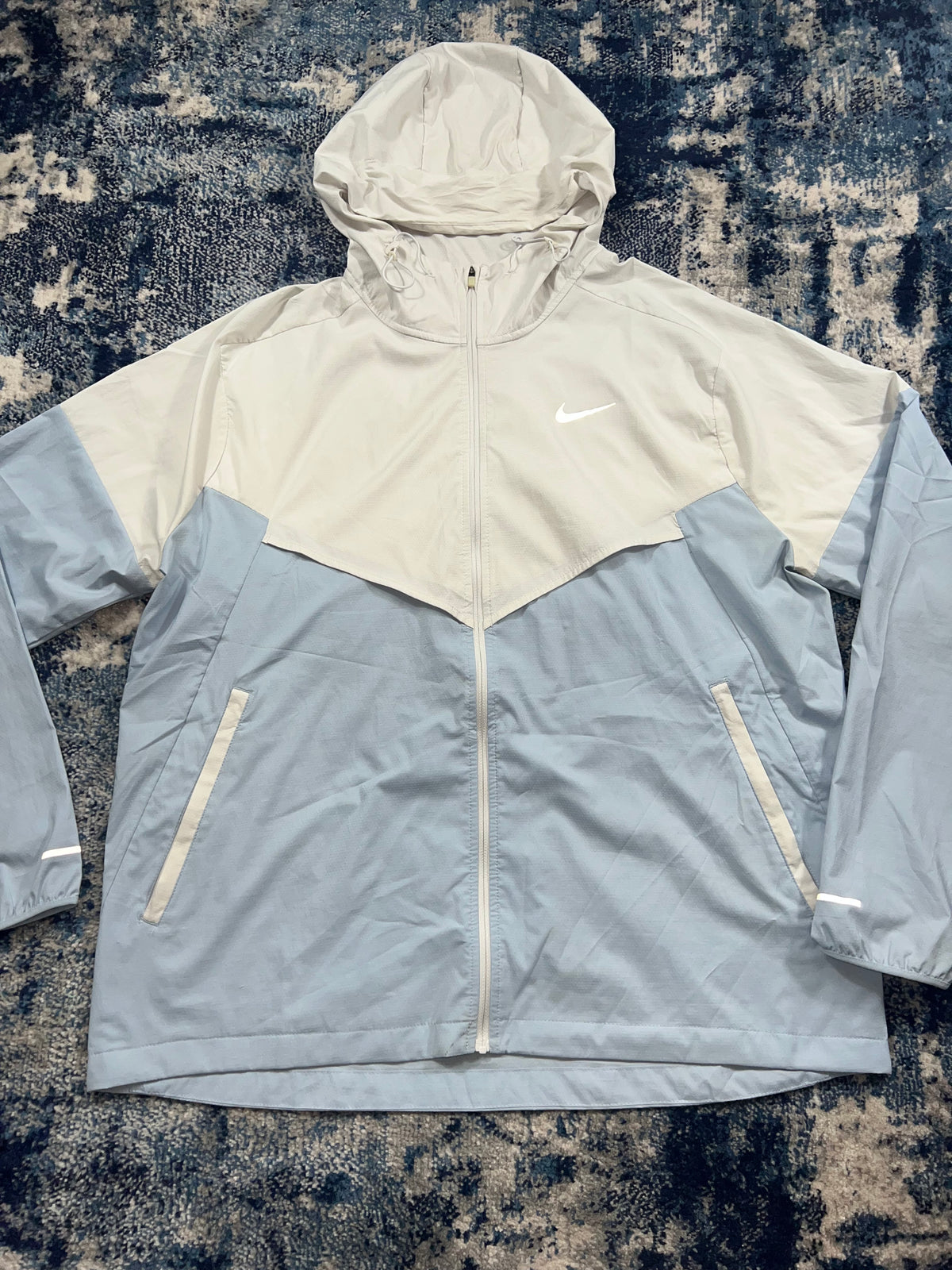 Nike Repel Miler Packable Windrunner Jacket Platinum Blue Ice White Men’s Large – Platinum Blue / Ice White in Platinum…