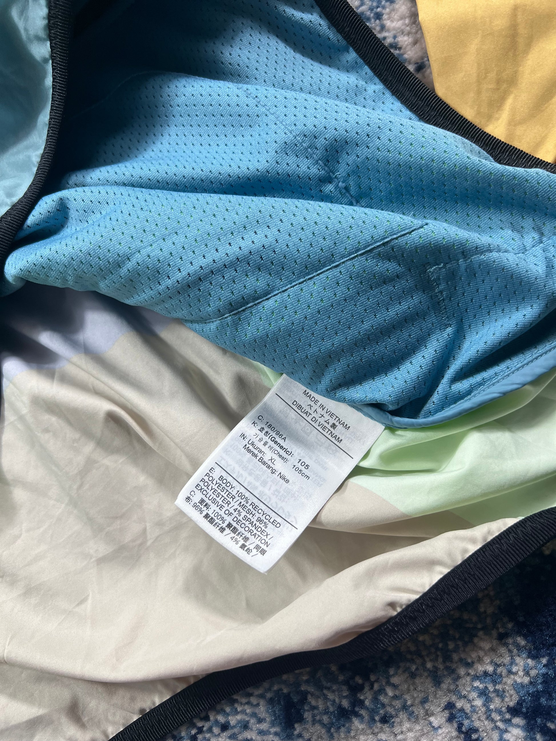Nike Wild Run Patchwork Windrunner Jacket Neon Blue Men’s Large – Neon / Blue in Neon / Blue, men's Mixed Sizes – detail view