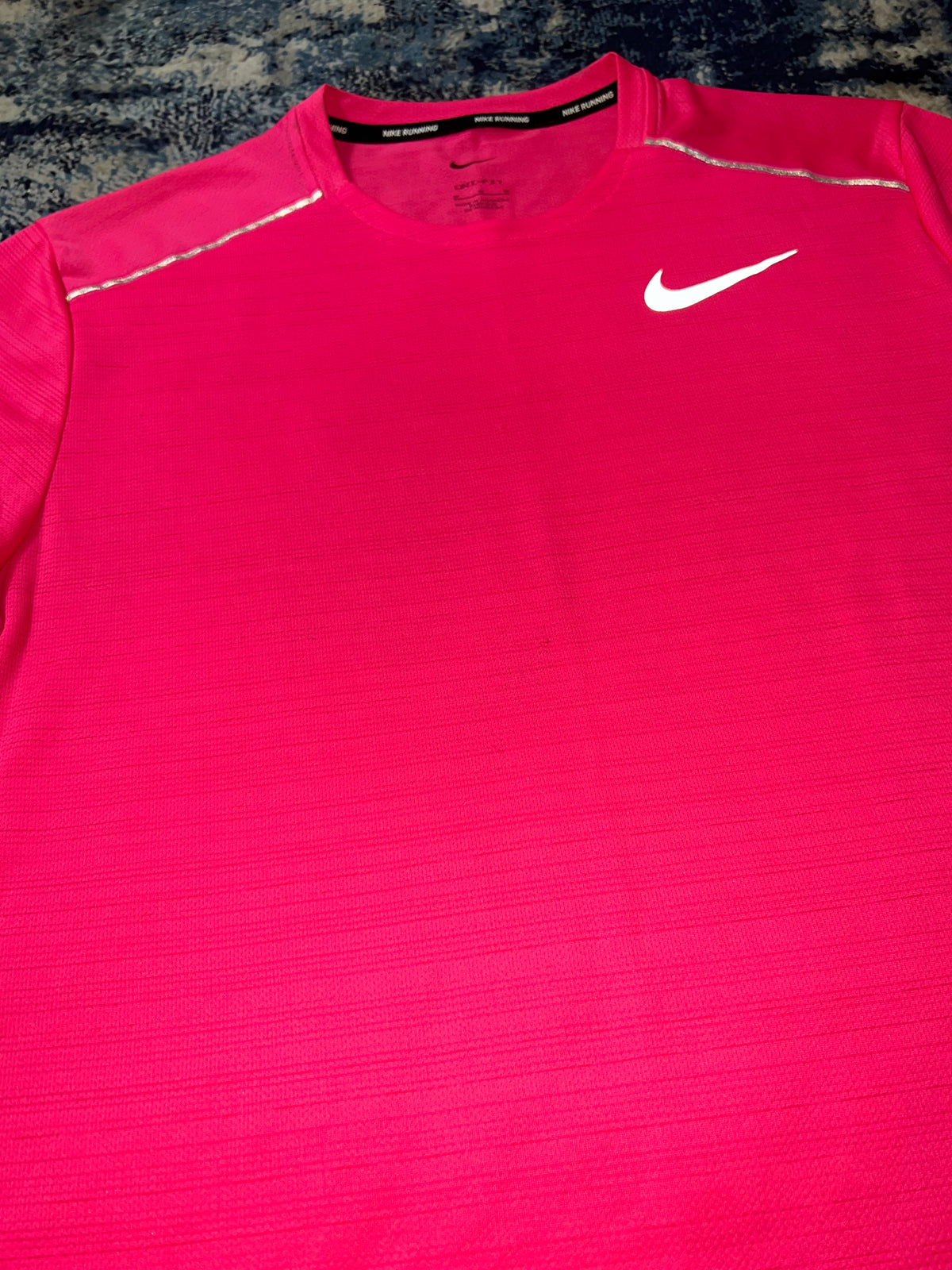 Nike Miler T-Shirt & Flex Stride Shorts Running Gym Set OG Hot Pink – Men's Medium in OG Hot Pink, men's Medium – detail view