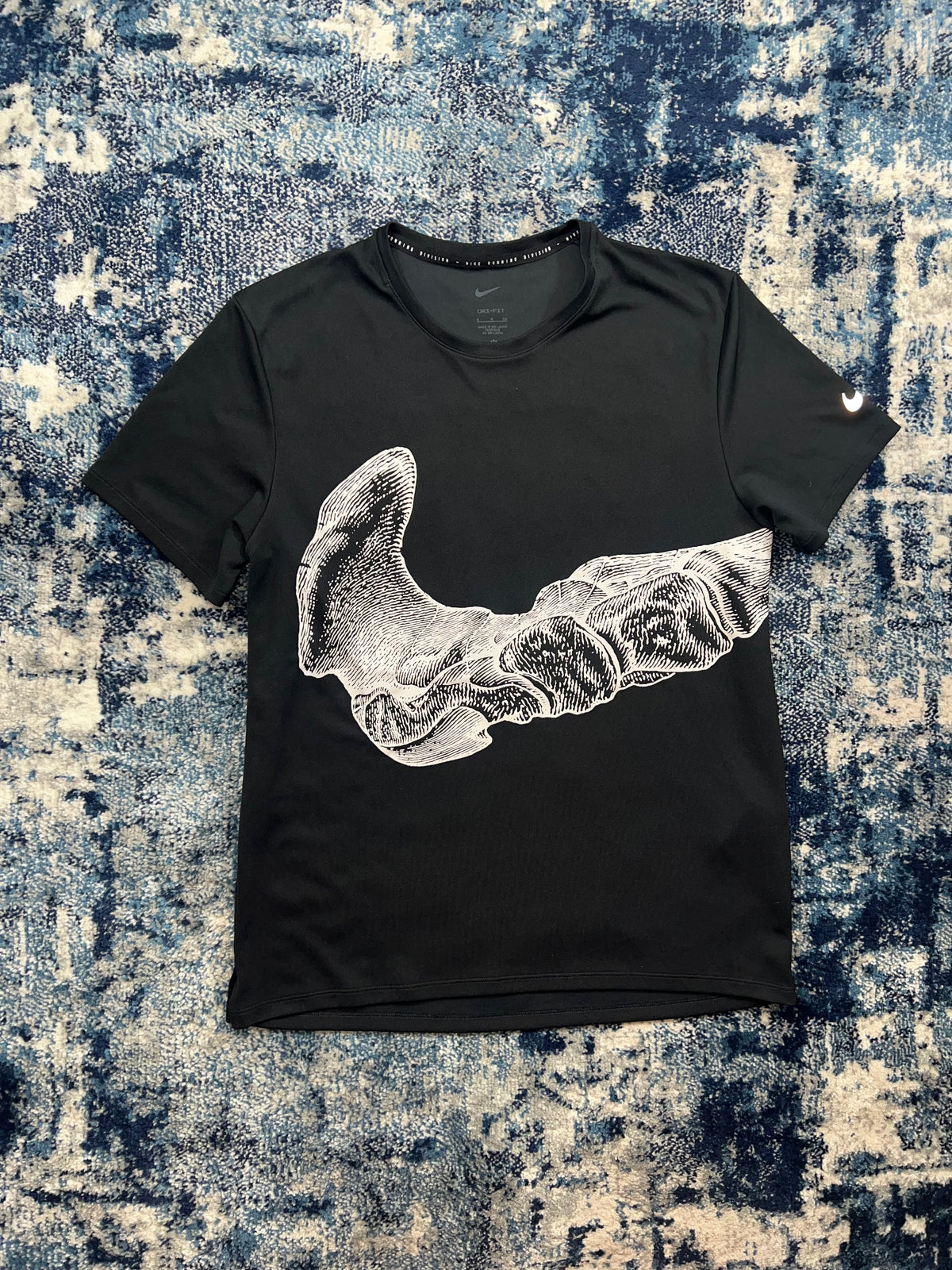Nike Running Division Bone Miler T-Shirt Black Men’s Small in Black, men's Small – front view