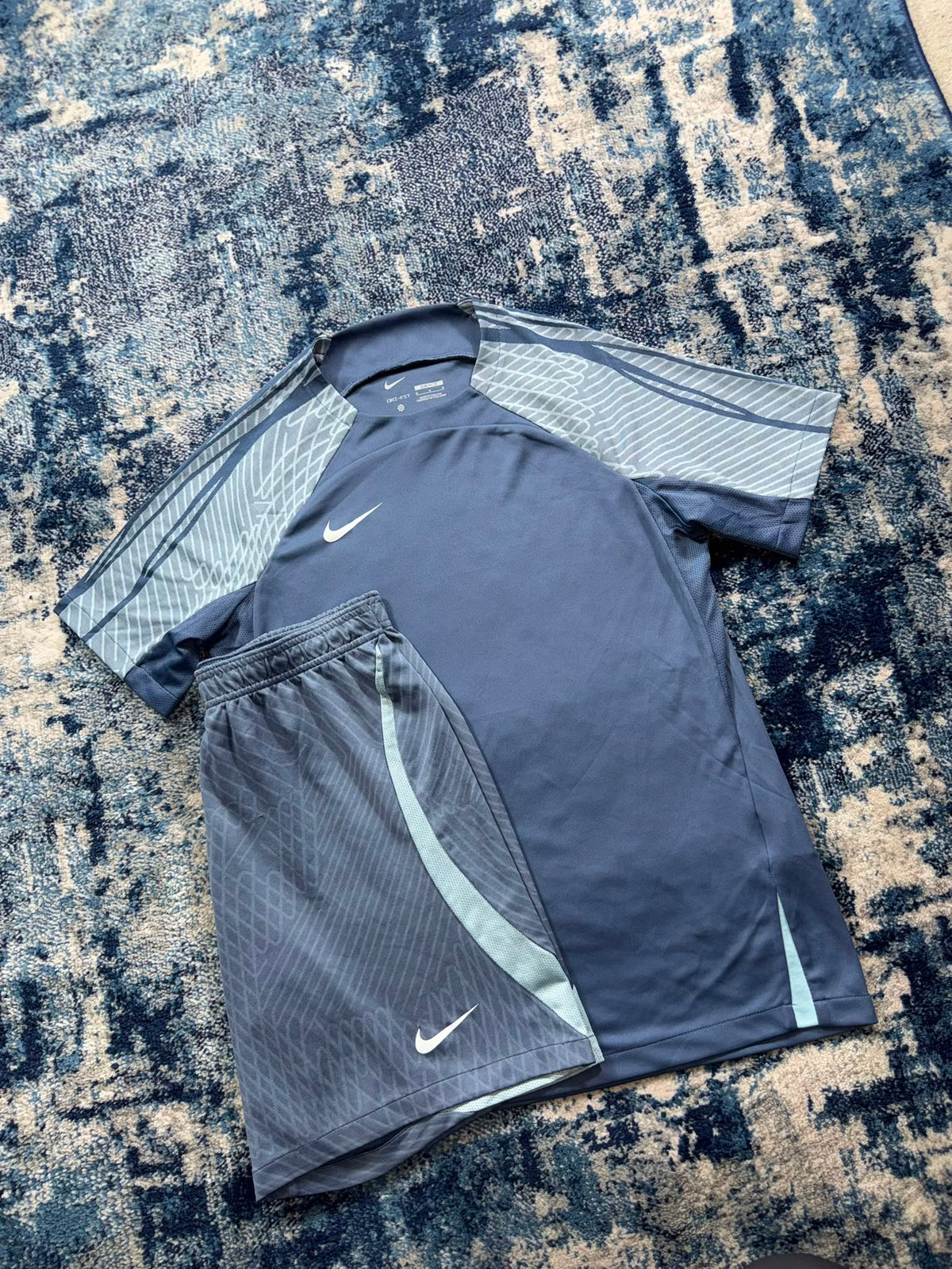 Nike Strike Academy Dri-FIT T-Shirt & Shorts Training Set Blue Men’s Medium in Blue, men's Medium – alternate view