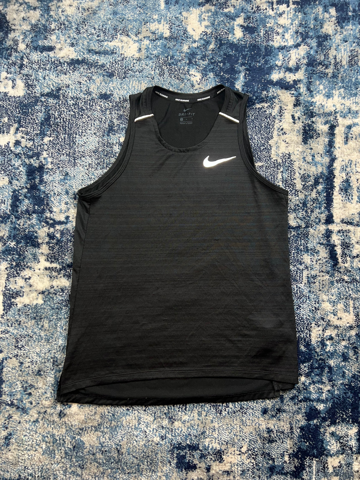 Nike Miler Running Vest Black Reflective Men’s Medium in Black, men's Medium – front view