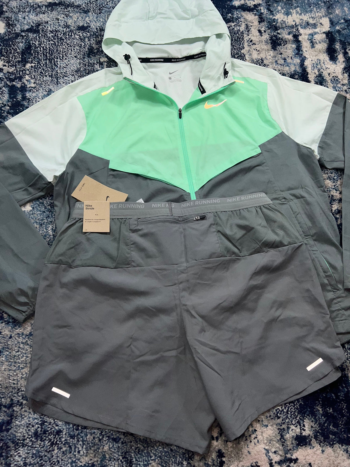 Nike OG Repel Miler Windrunner & Flex Stride Shorts Running Set - Mint Green / Smoke Grey – Mint Green / Dark Grey, Men's…