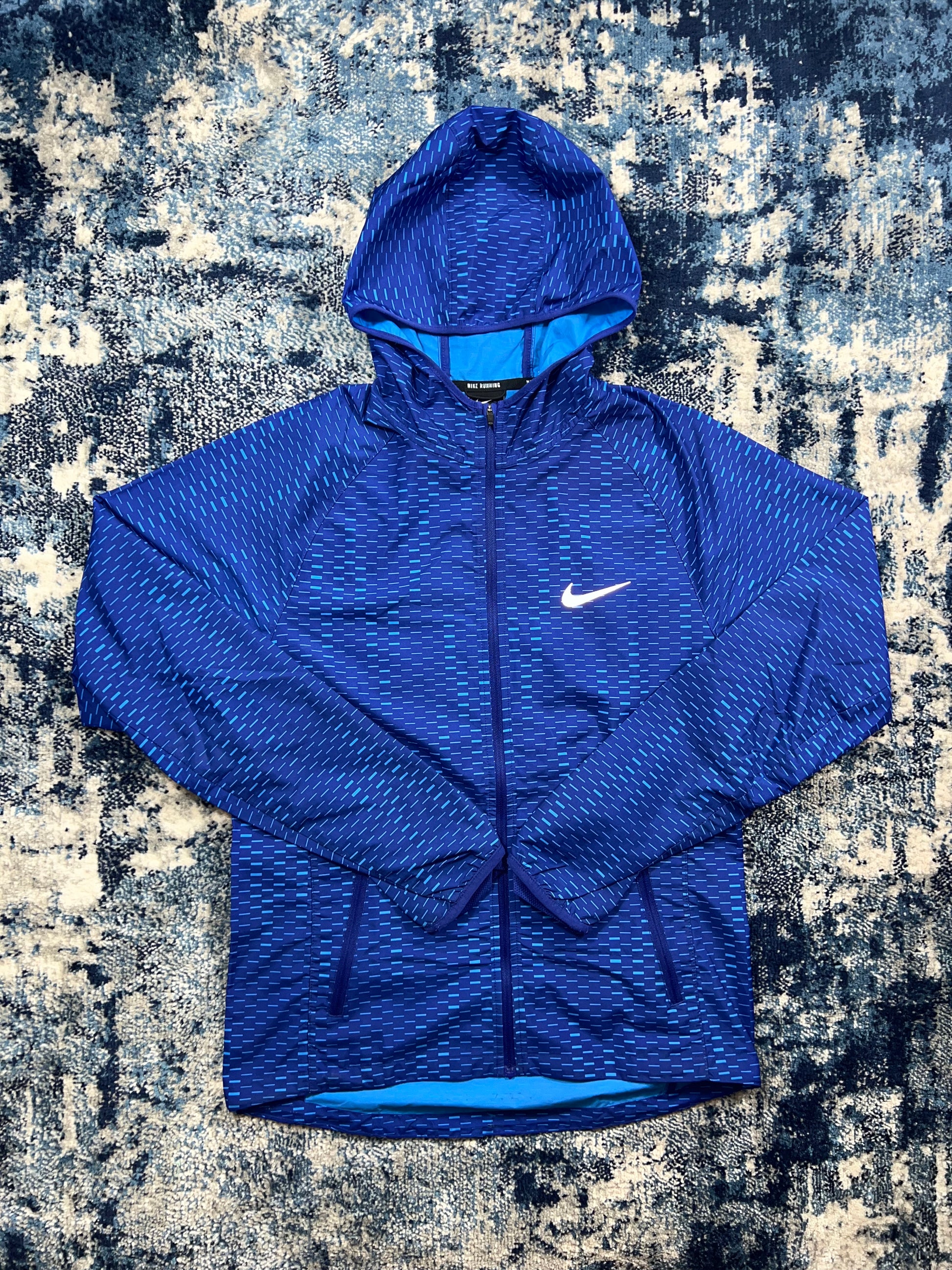 Nike Racer Fuse Digital Dash Windrunner Jacket Royal Blue Men’s Extra Small in Royal Blue, men's Mixed Sizes – front view