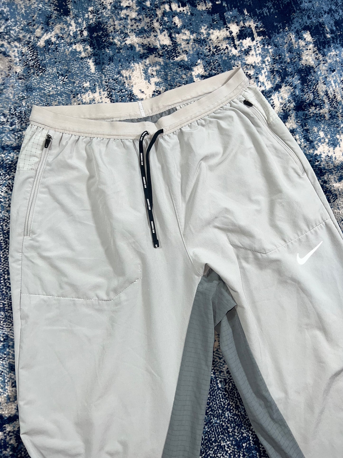 Nike Phenom Elite Running Tracksuit Bottoms Wolf Grey Men’s Medium in Wolf Grey, men's Medium – detail view