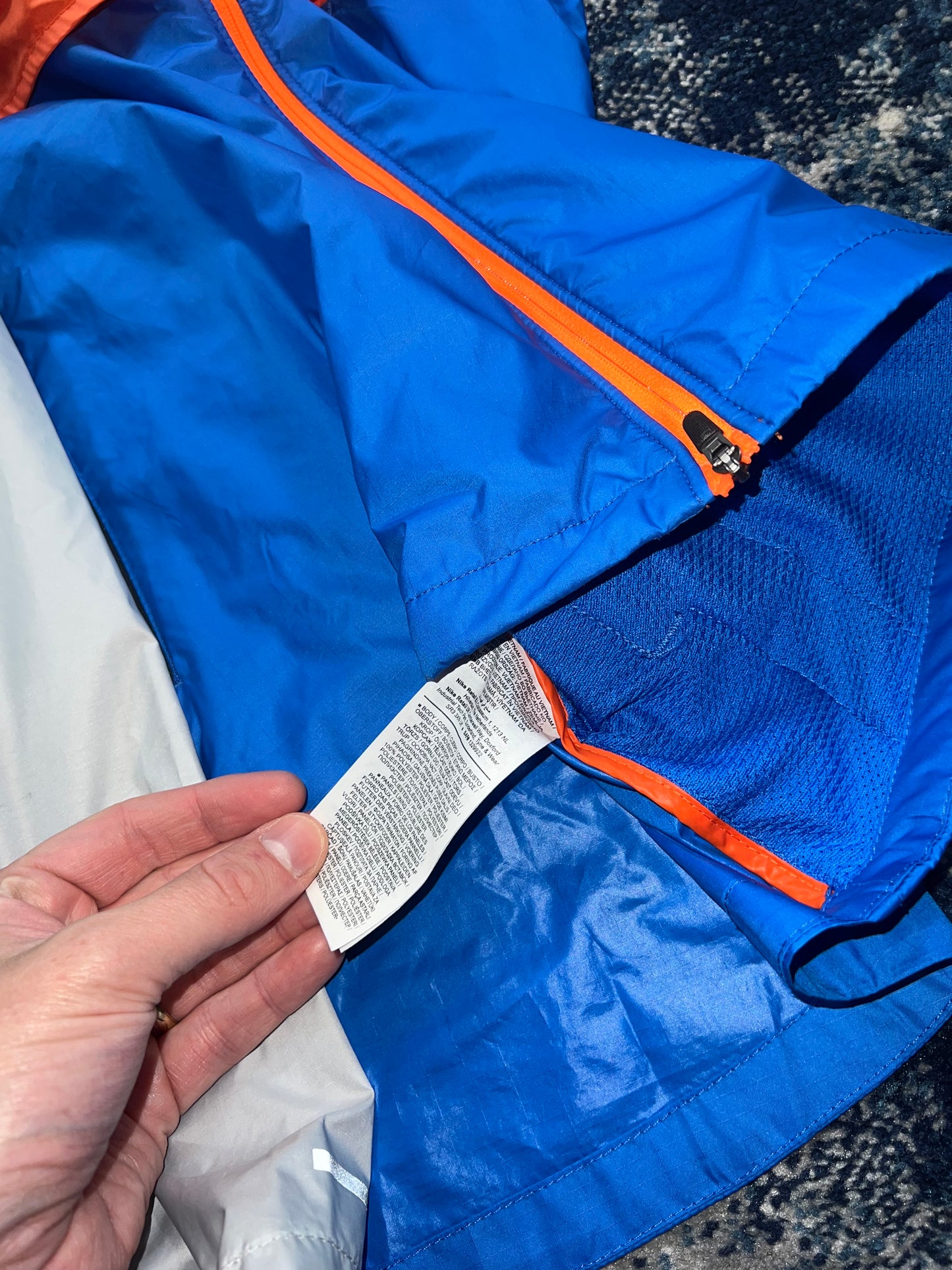 Nike Trail Storm-FIT Windrunner Jacket Orange Blue White Men’s Small – Orange / Blue / White in Orange / Blue / White…