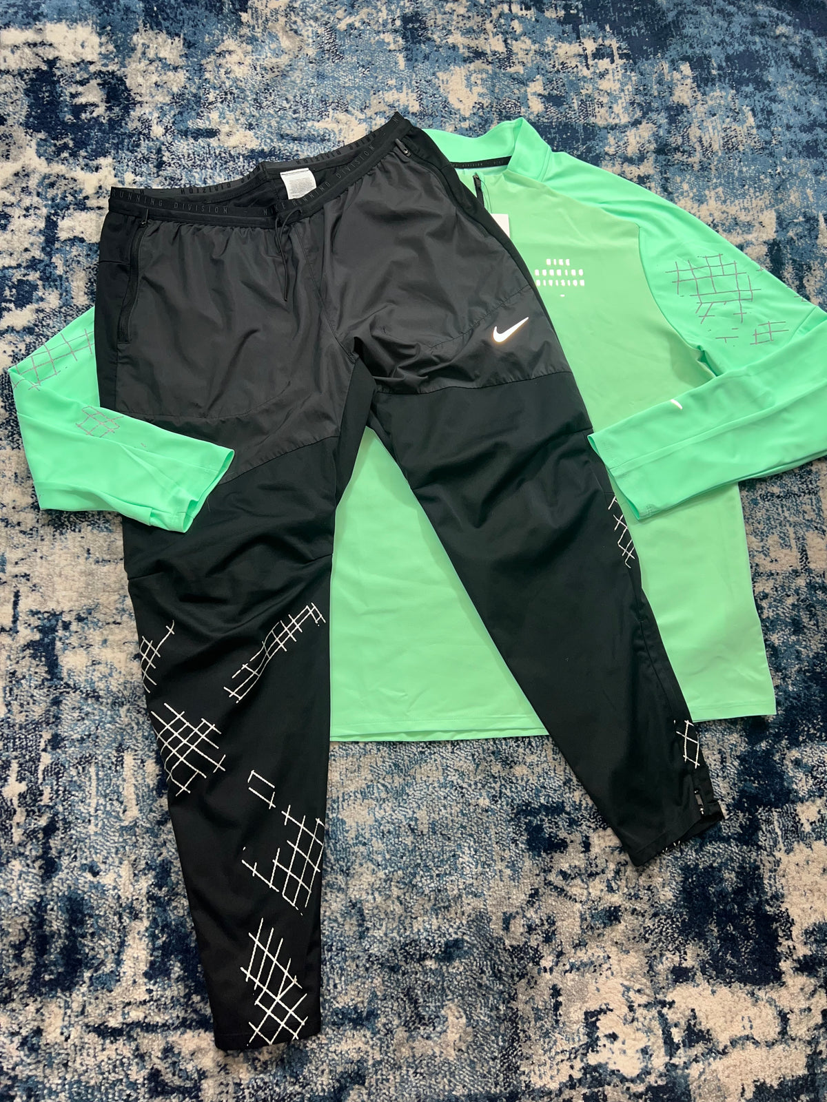 Nike Running Division Spider Web 1/4 Zip Tracksuit Set Mint Green Black – Mint Green / Black in Mint Green / Black, men's…