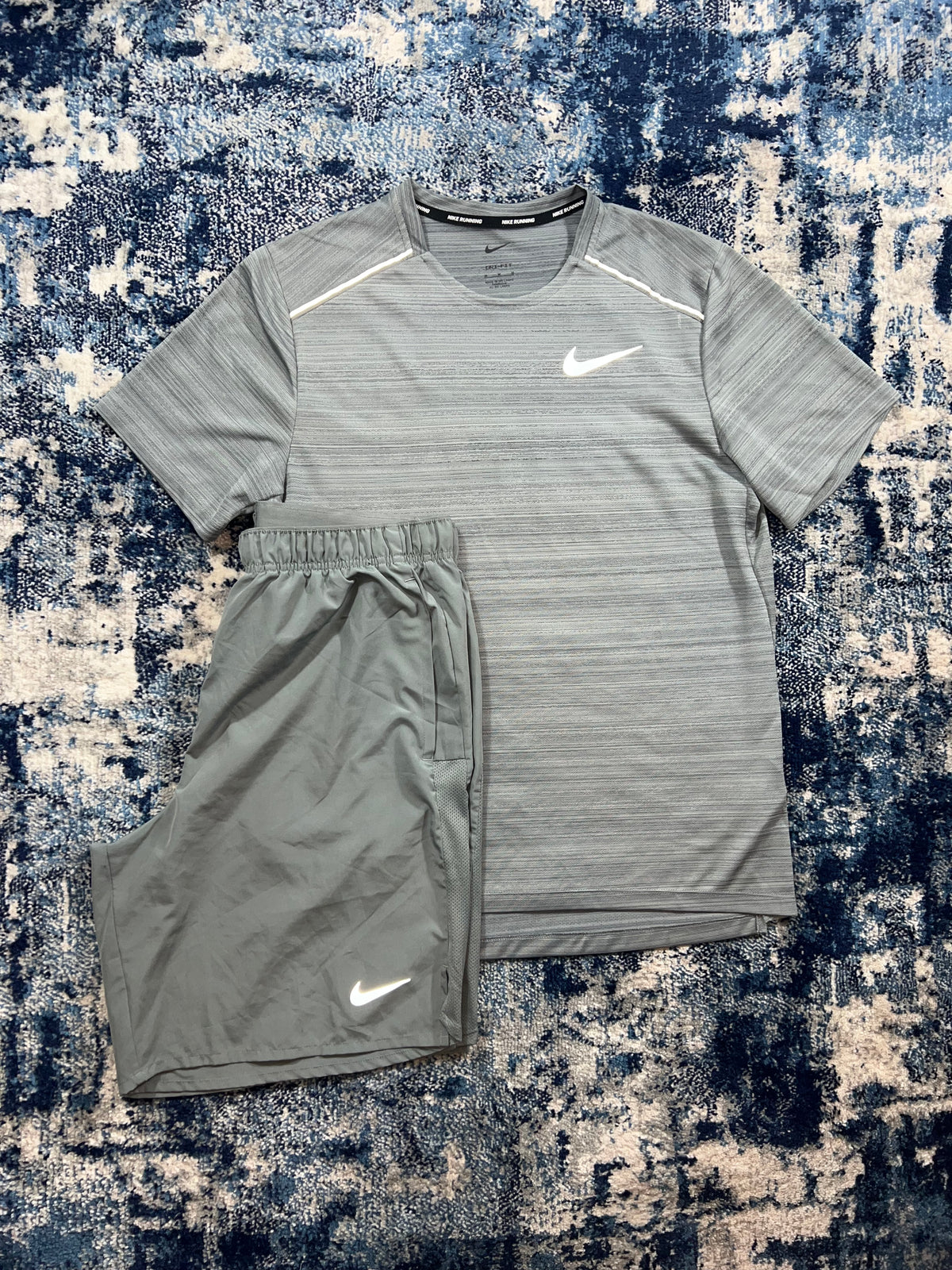 Nike Miler T-Shirt & Challenger 9” Shorts Running Gym Set Grey Men’s Medium in Grey, men's Medium – front view