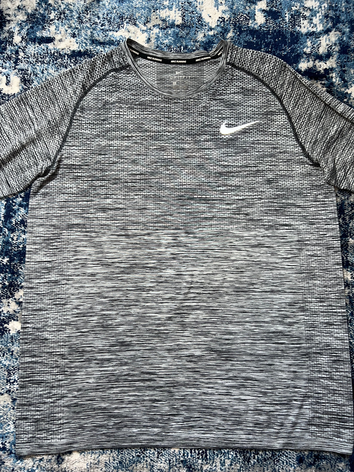 Nike TechKnit Long Sleeve Running T-Shirt Charcoal Grey Men’s 2XL in Charcoal Grey, men's 2XL – detail view