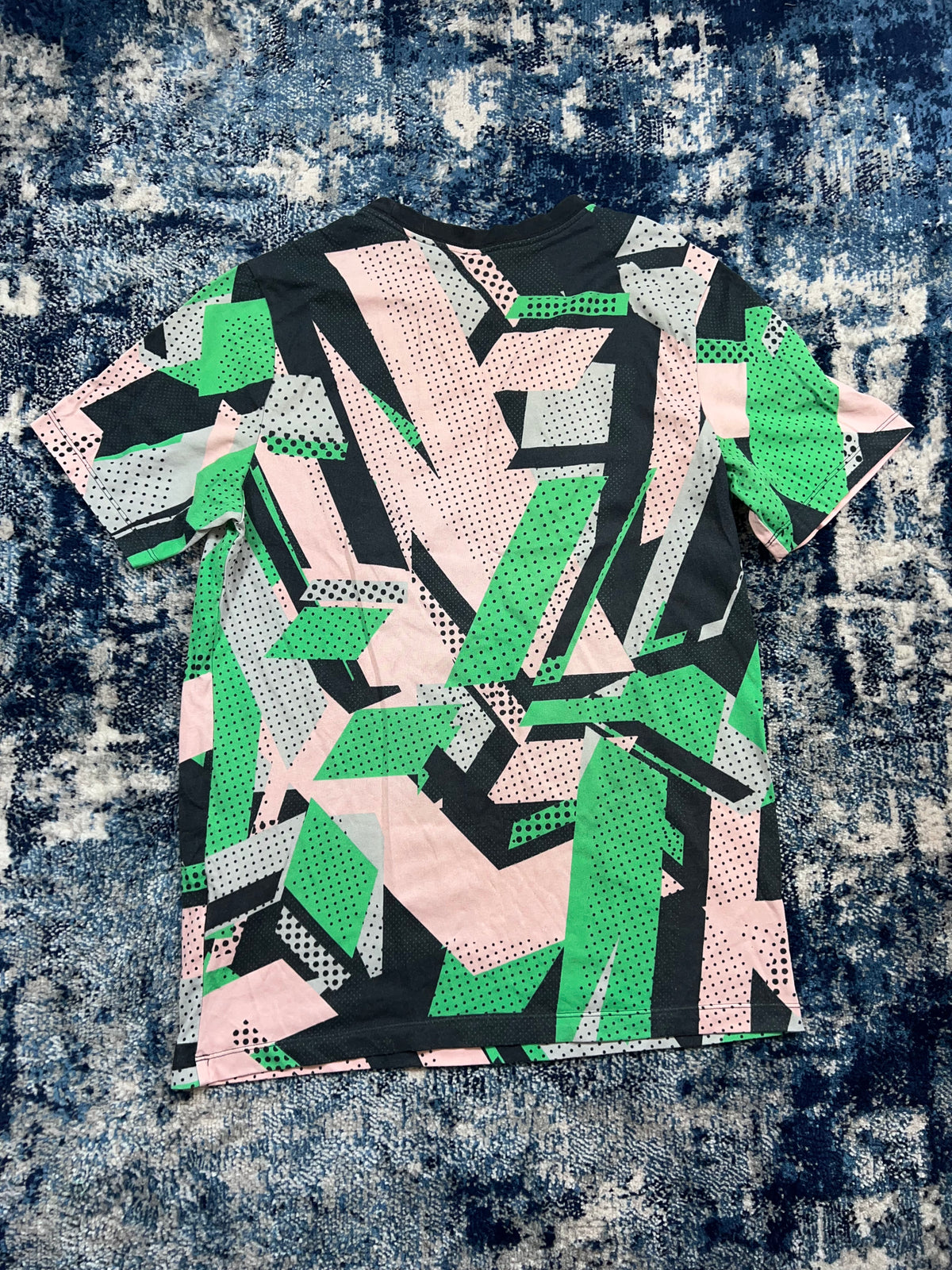 Nike Festival Geo Dri-FIT Cotton T-Shirt Green Pink Men’s Medium – Green / Pink in Green / Pink, men's Medium – alternate…
