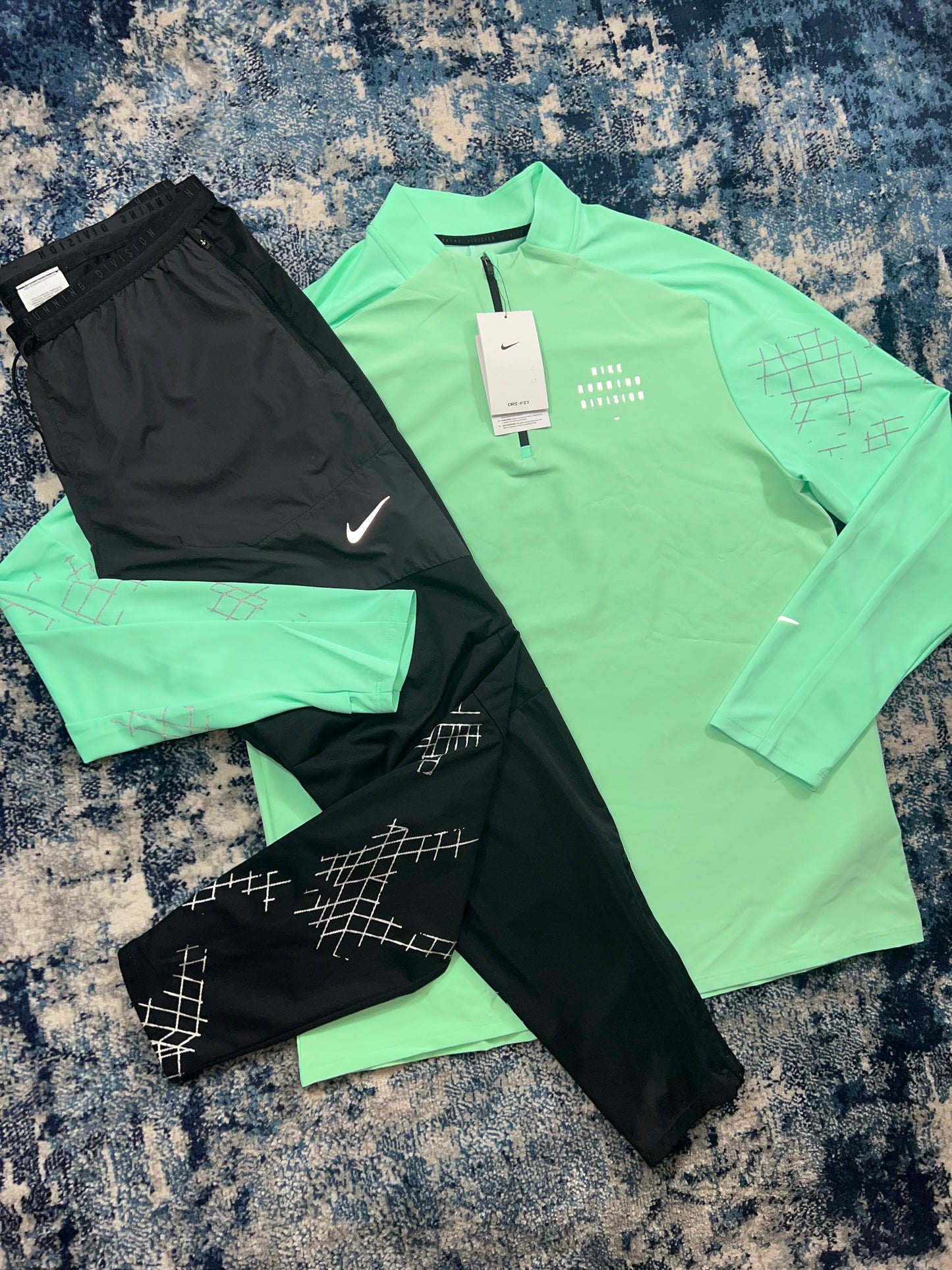 Nike Running Division Spider Web 1/4 Zip Tracksuit Set Mint Green Black – Mint Green / Black in Mint Green / Black, men's…