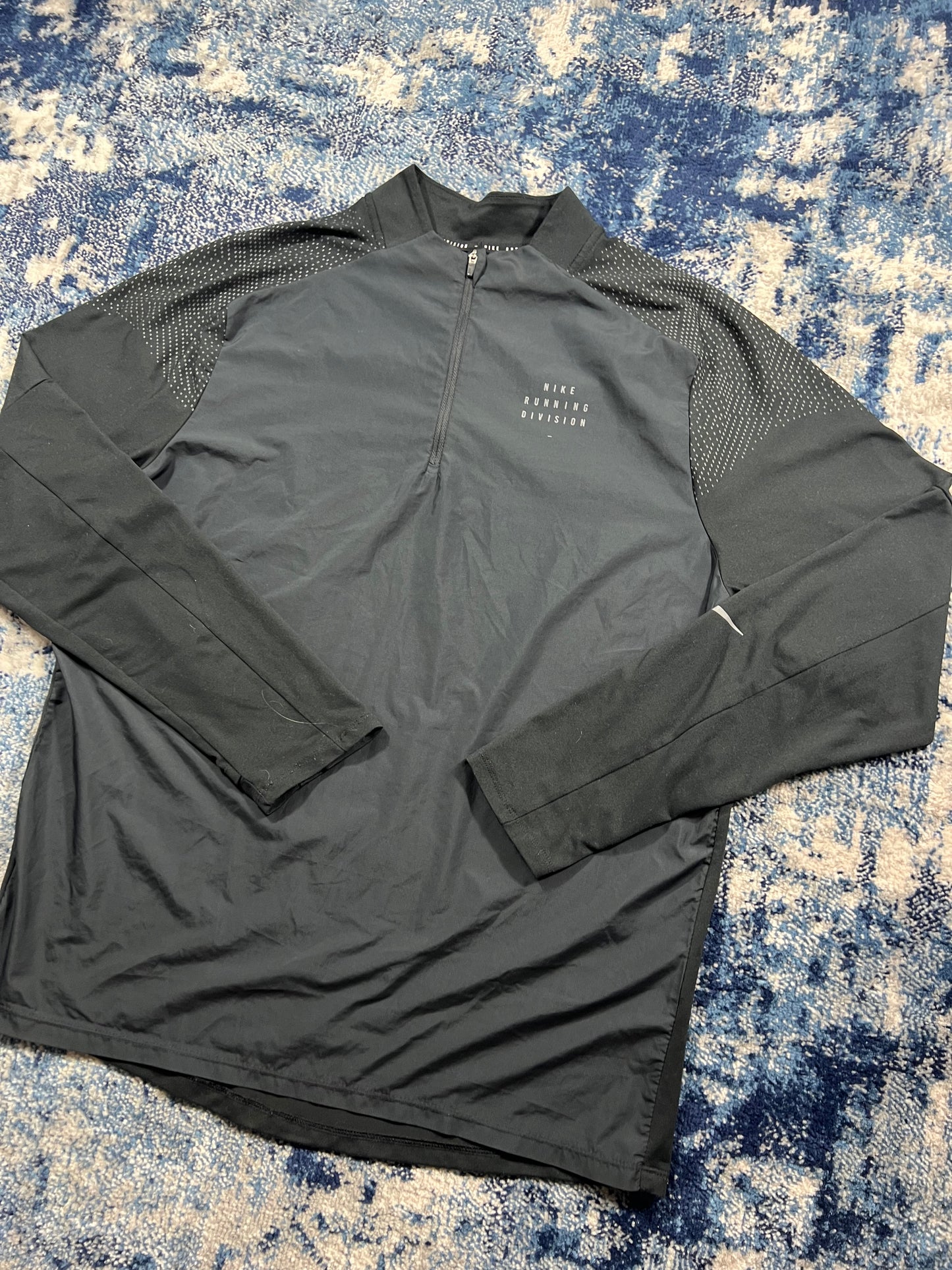 Nike Running Division Element 1/4 Zip Black Reflective Men’s Large in Black, men's Large – alternate view